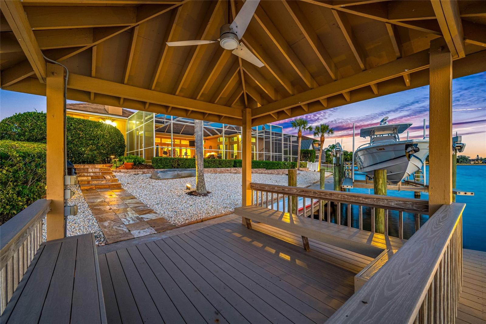 5812 MARINERS WATCH DR, TAMPA, FL, 33615