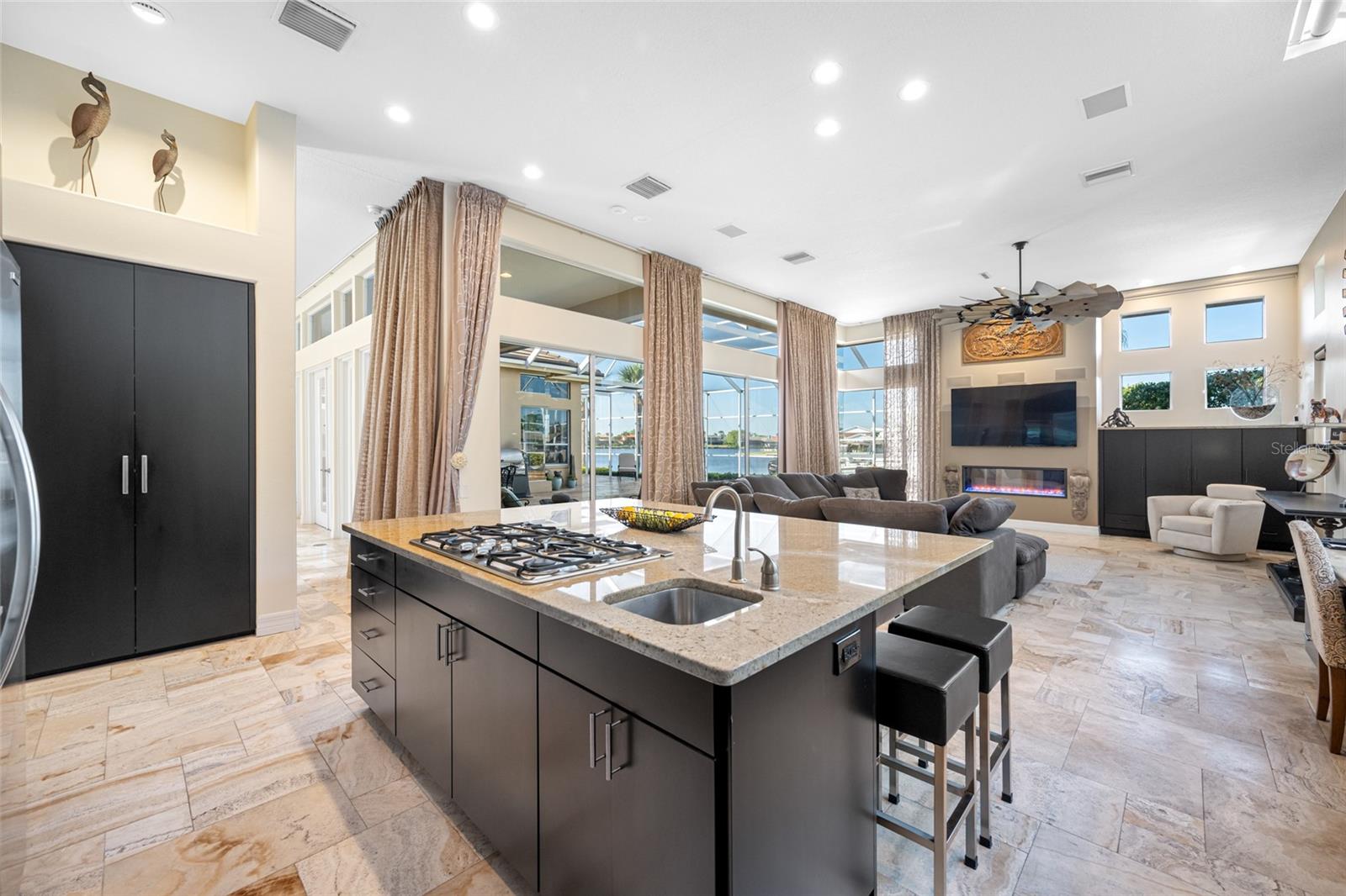 5812 MARINERS WATCH DR, TAMPA, FL, 33615