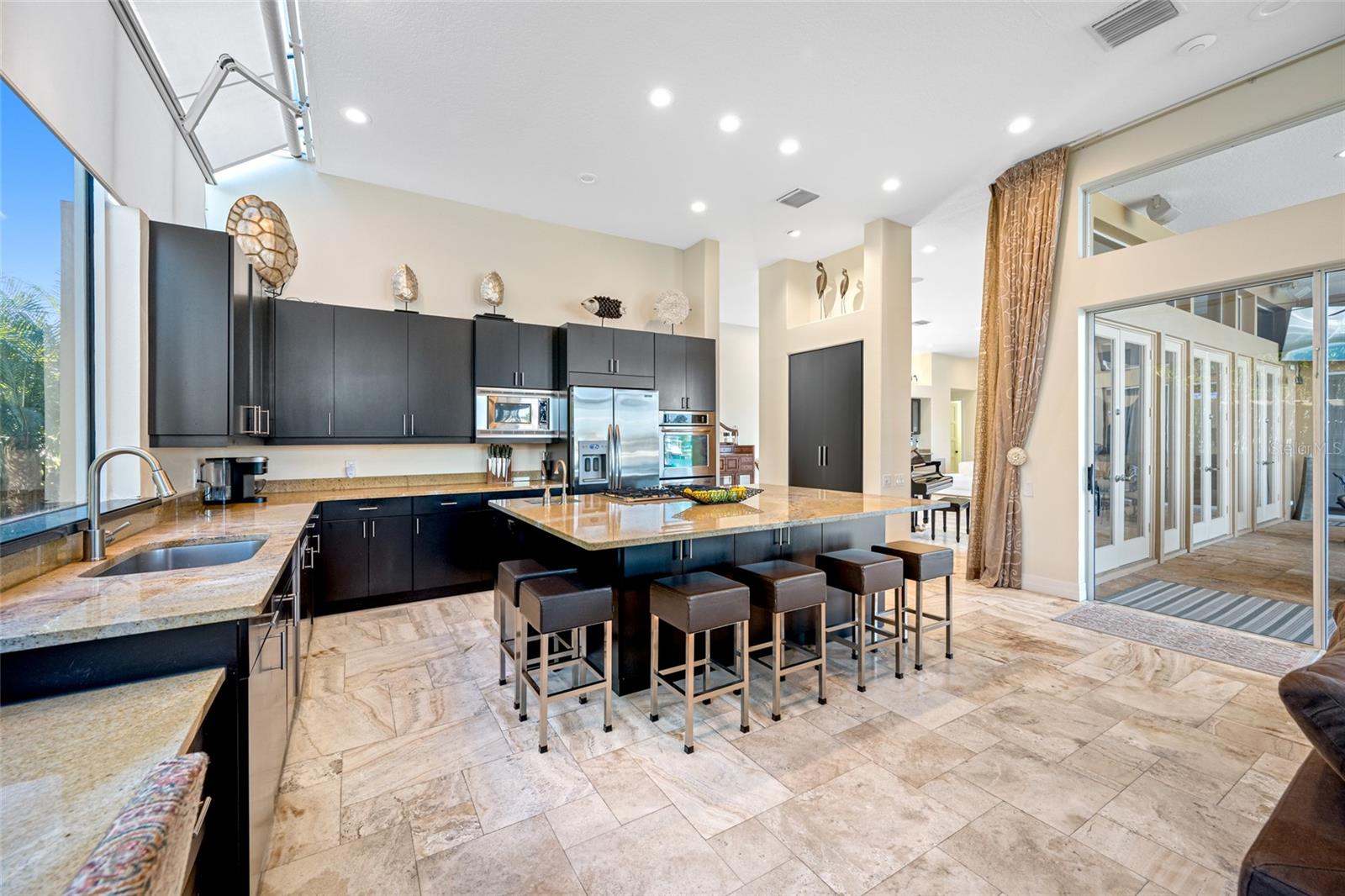 5812 MARINERS WATCH DR, TAMPA, FL, 33615