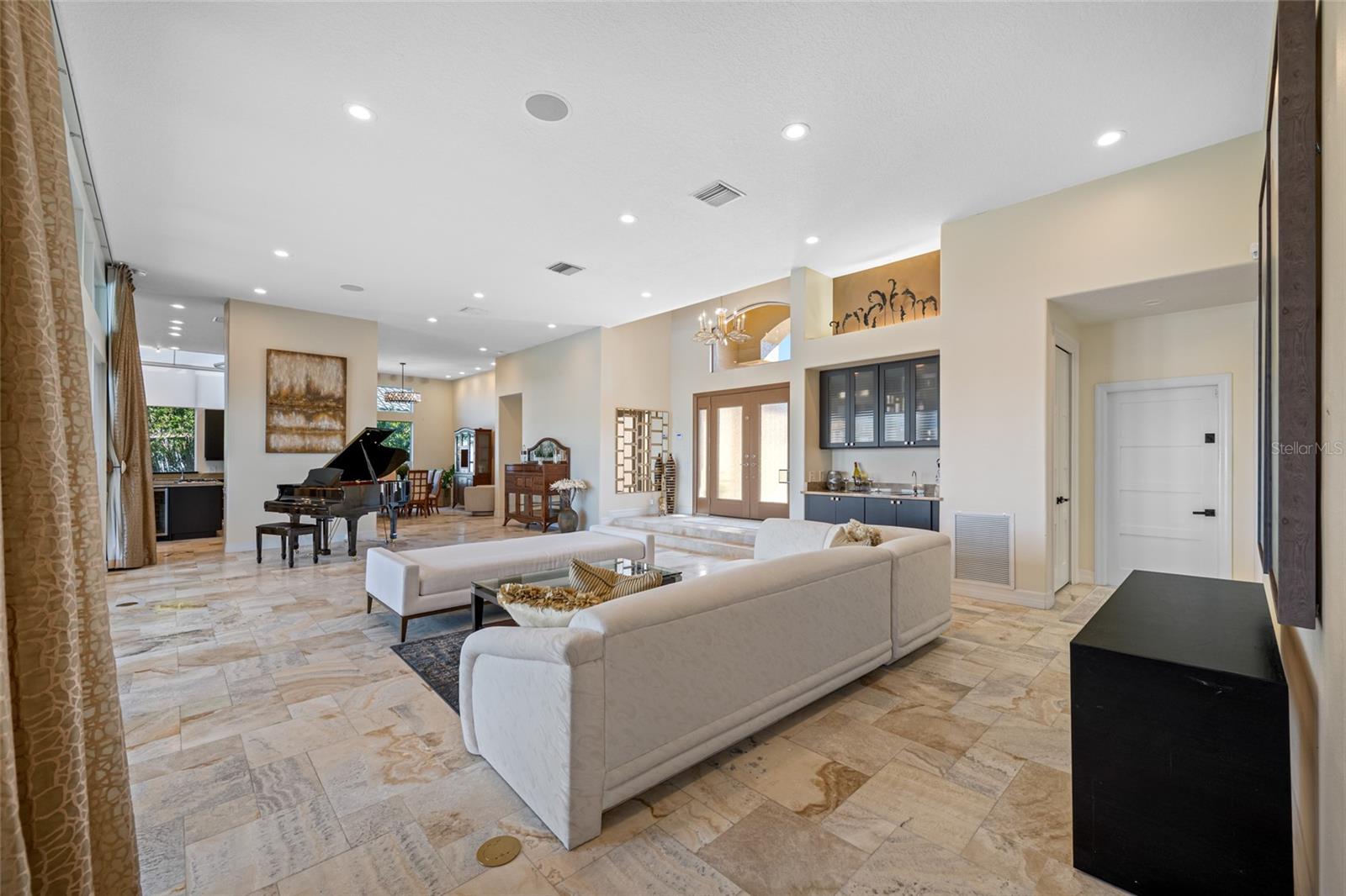 5812 MARINERS WATCH DR, TAMPA, FL, 33615