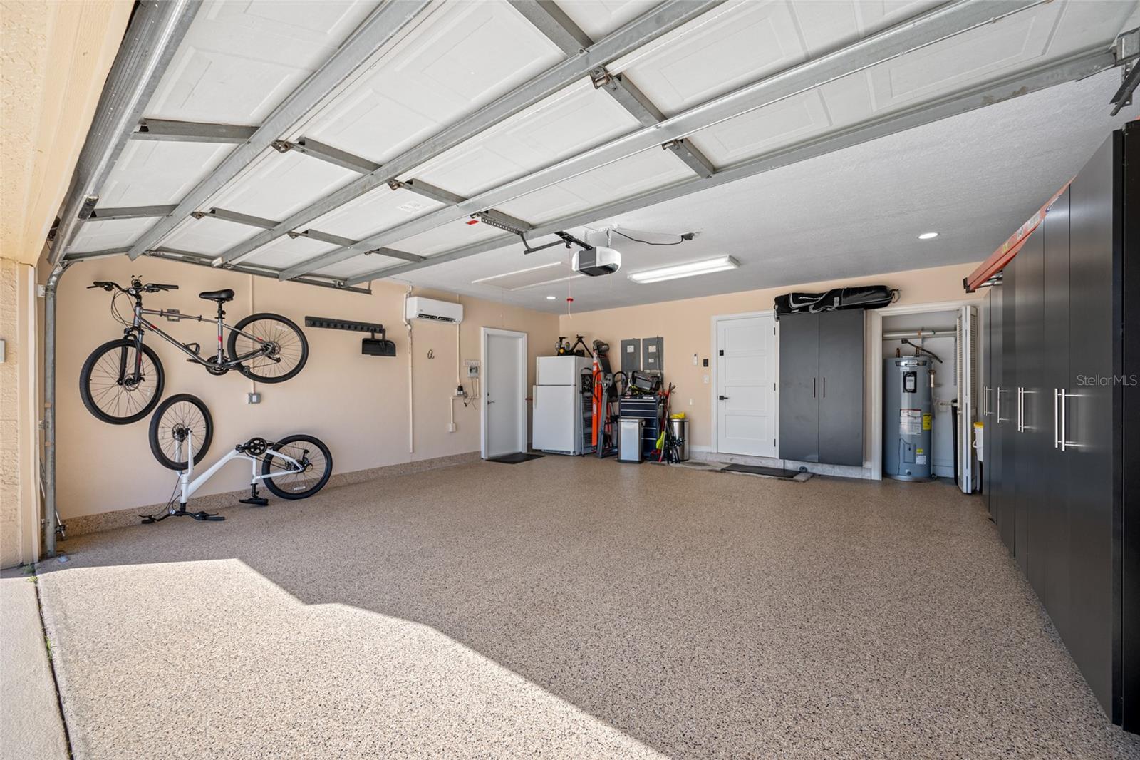 5812 MARINERS WATCH DR, TAMPA, FL, 33615