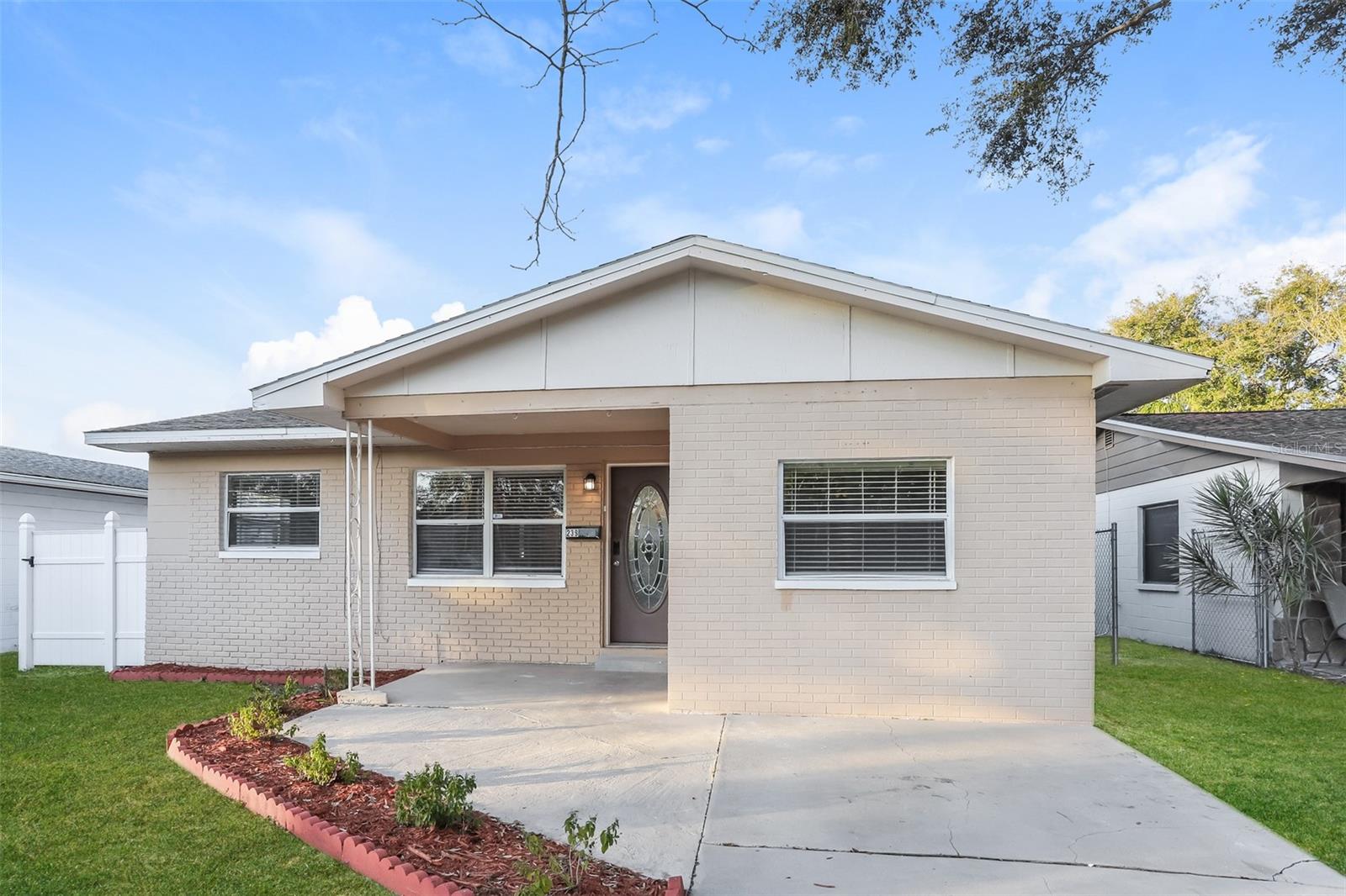 239 93RD AVE N, ST PETERSBURG, FL, 33702