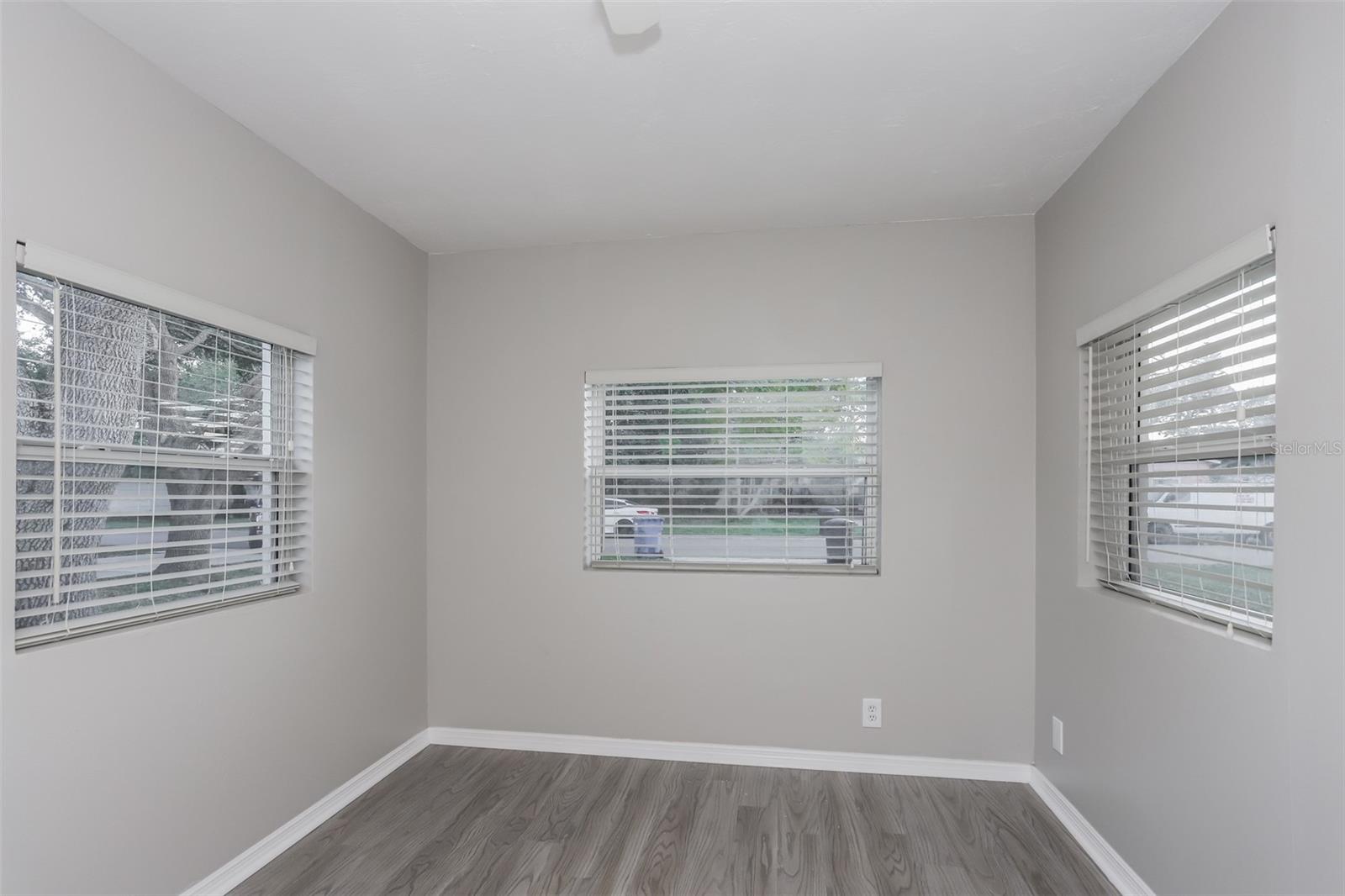239 93RD AVE N, ST PETERSBURG, FL, 33702