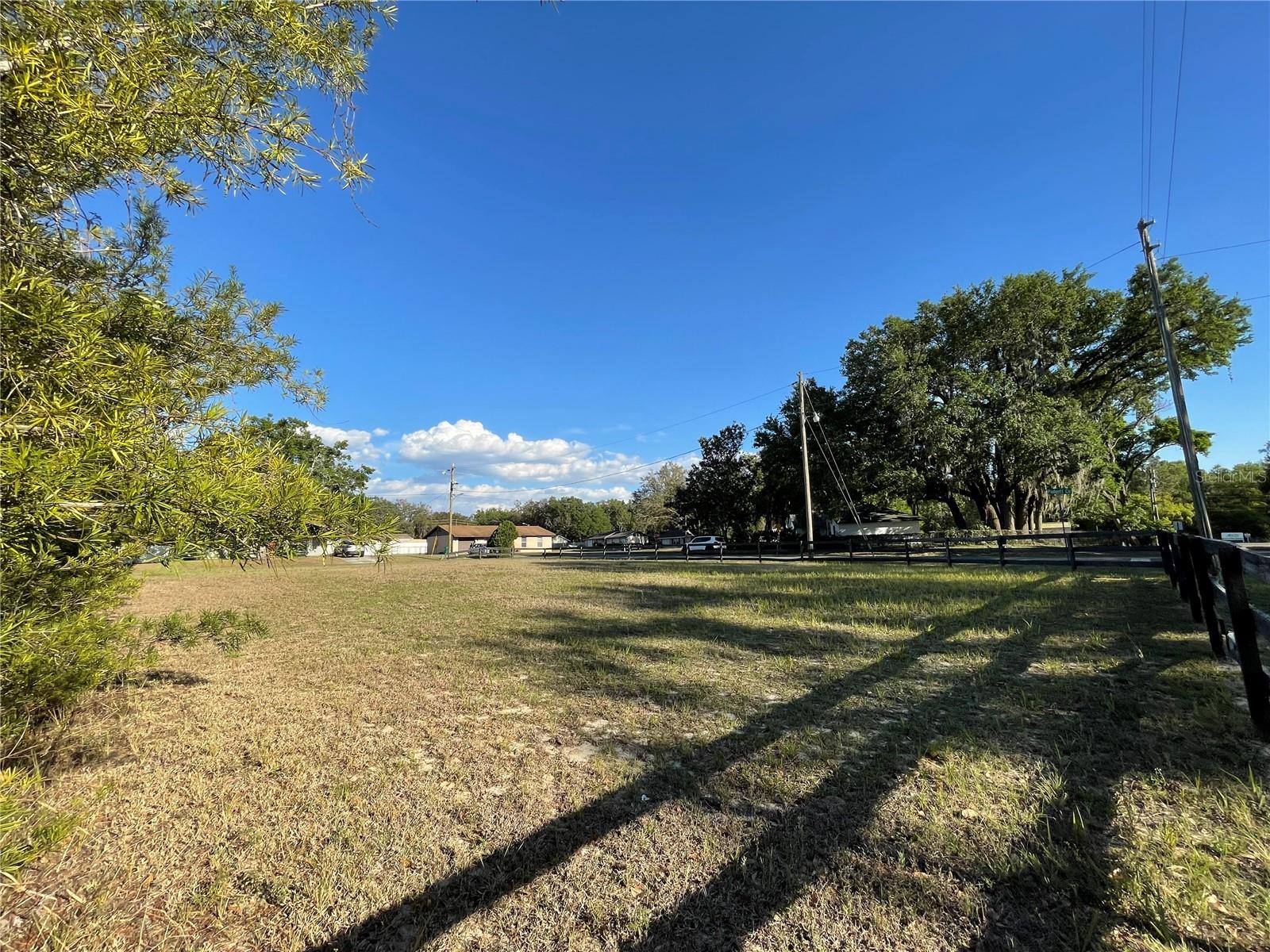 PADGETT CIR, LADY LAKE, FL, 32159