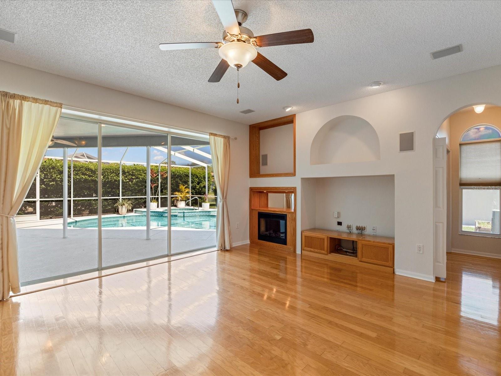 4301 RIDGEMOOR DR N, PALM HARBOR, FL, 34685