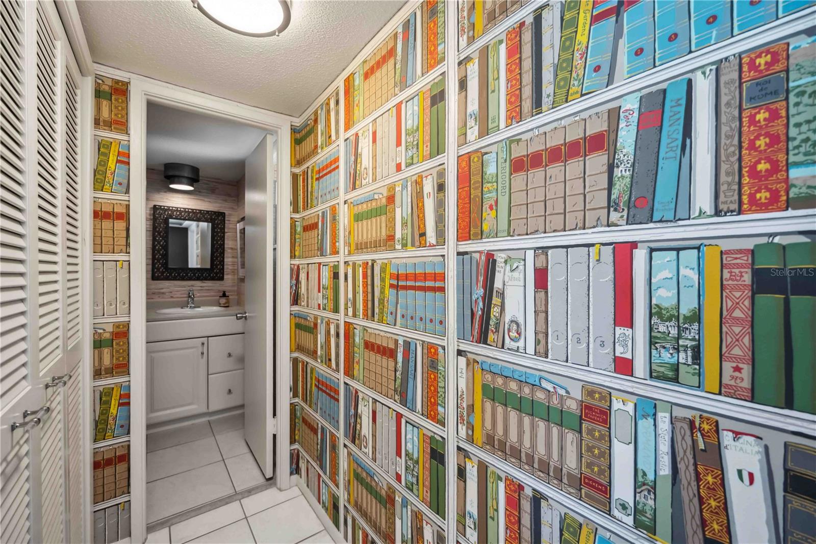 7461 W COUNTRY CLUB DR N #207, SARASOTA, FL, 34243