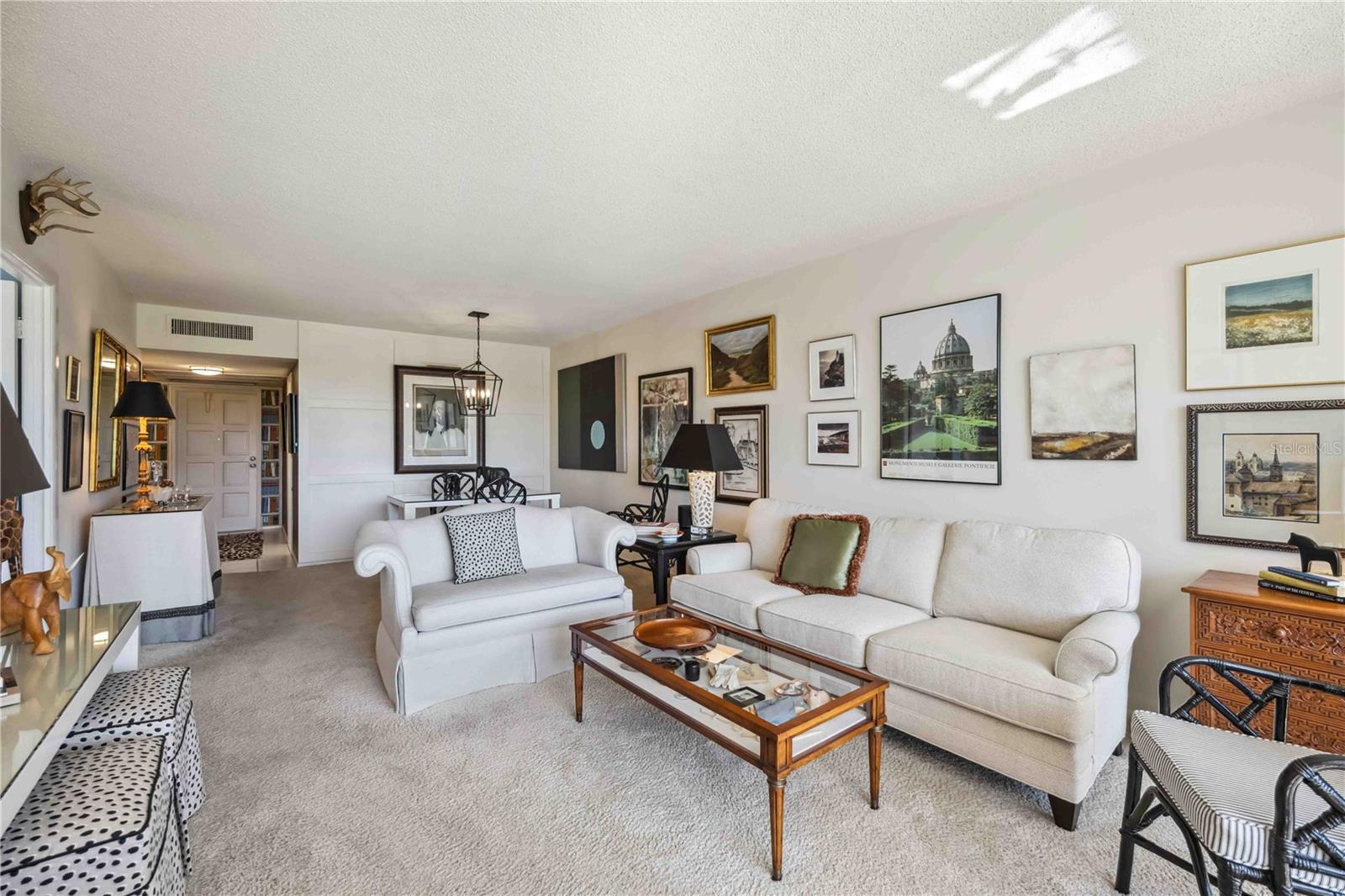 7461 W COUNTRY CLUB DR N #207, SARASOTA, FL, 34243