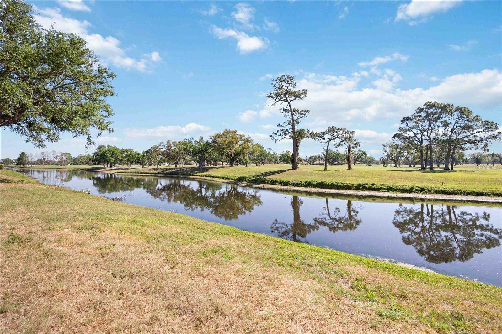 7461 W COUNTRY CLUB DR N #207, SARASOTA, FL, 34243
