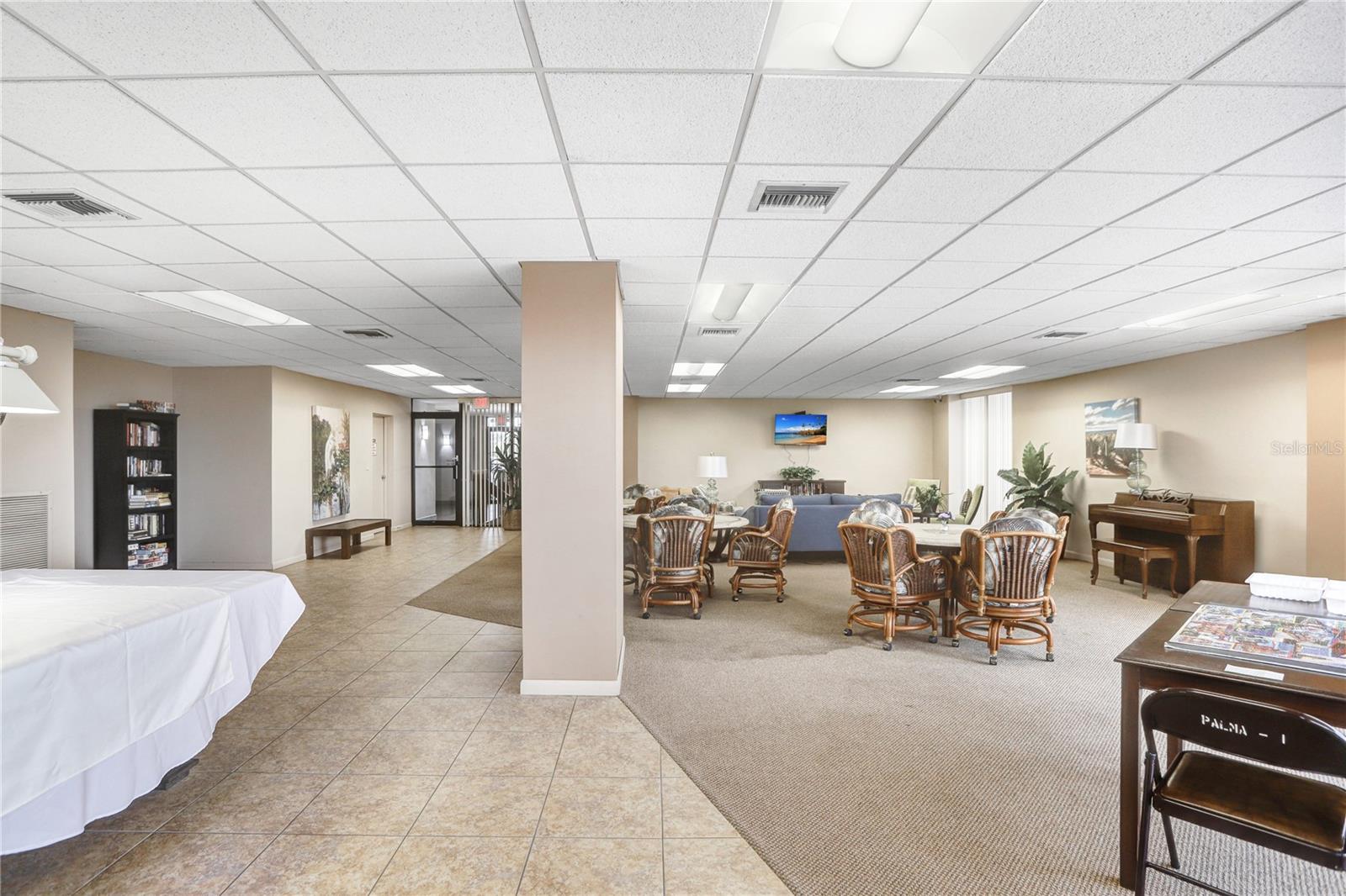 6104 PALMA DEL MAR BLVD S #302, ST PETERSBURG, FL, 33715