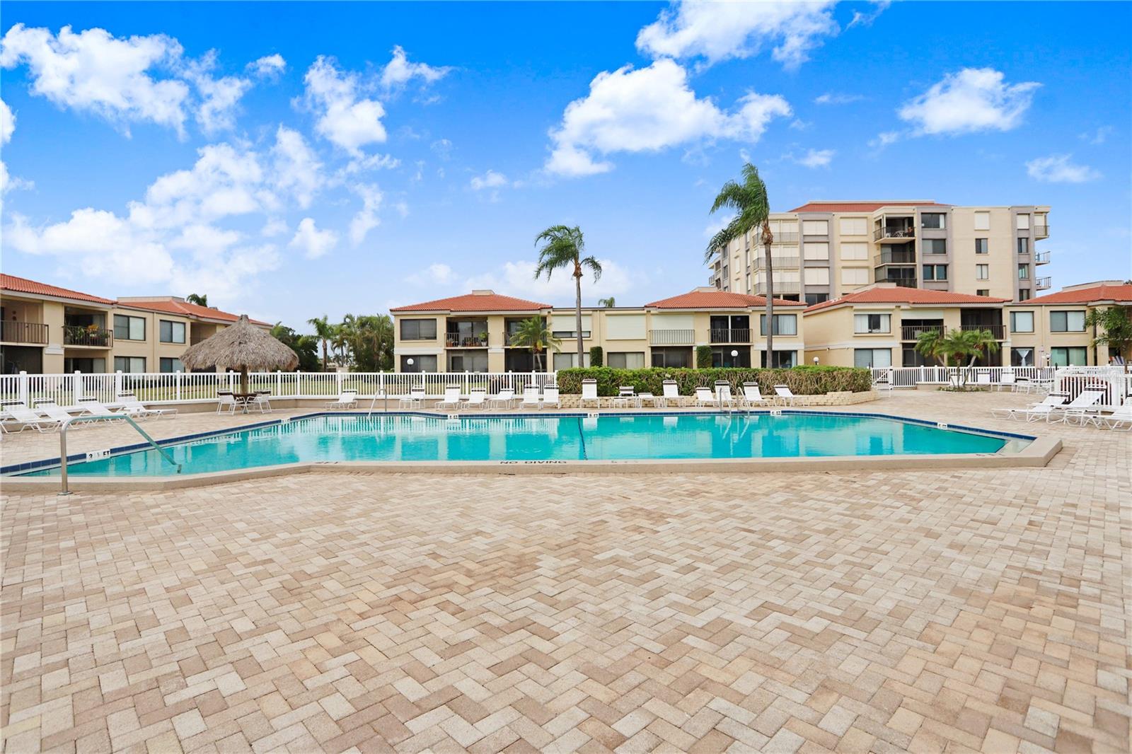 6104 PALMA DEL MAR BLVD S #302, ST PETERSBURG, FL, 33715