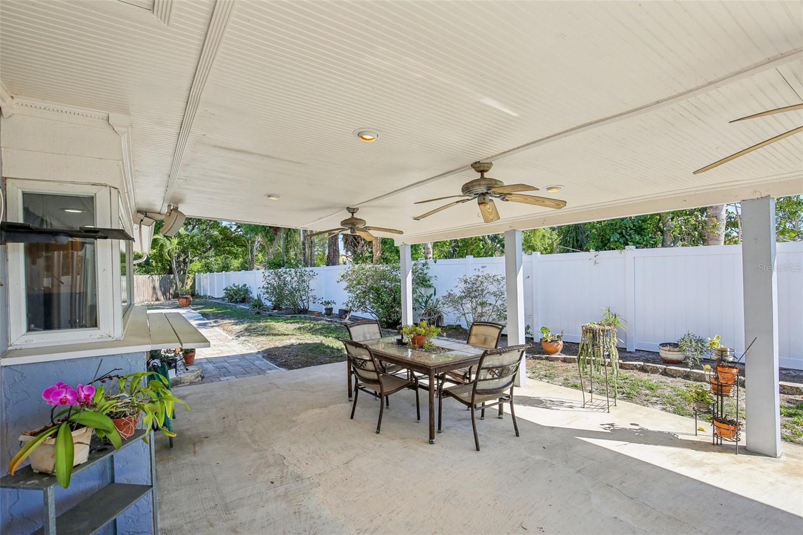 8019 GREENSHIRE DR, TAMPA, FL, 33634