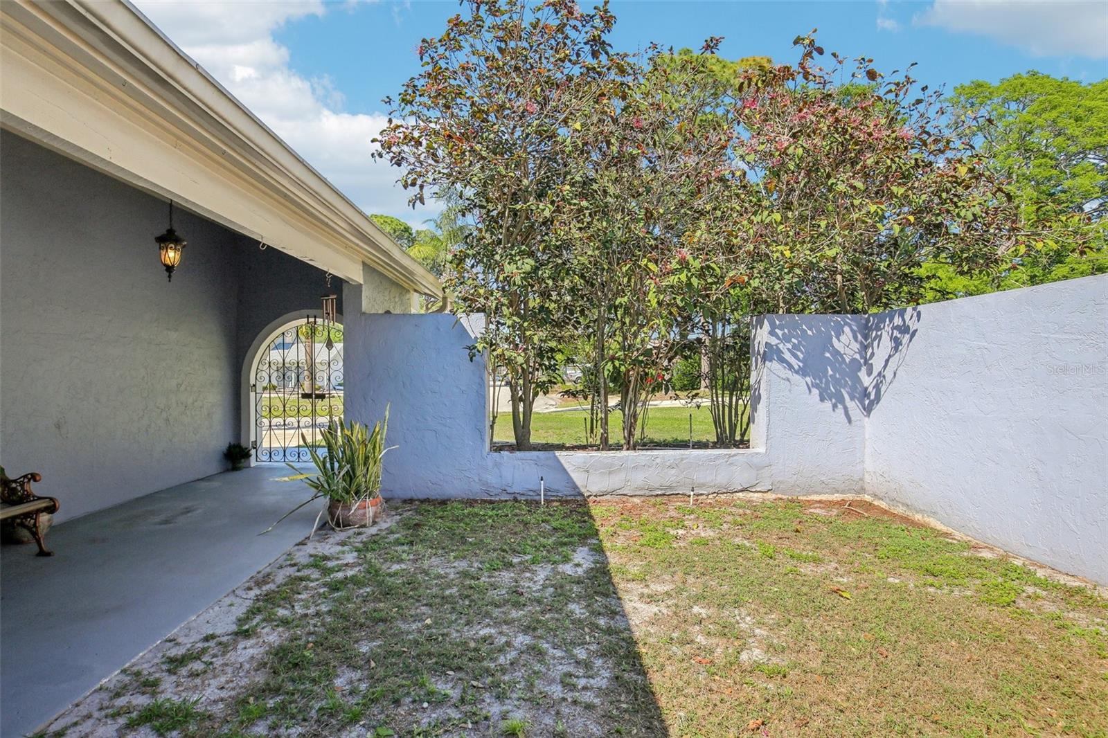 8019 GREENSHIRE DR, TAMPA, FL, 33634