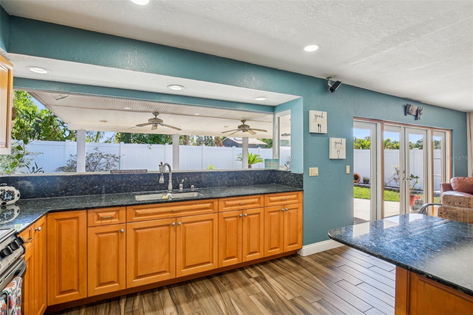 8019 GREENSHIRE DR, TAMPA, FL, 33634