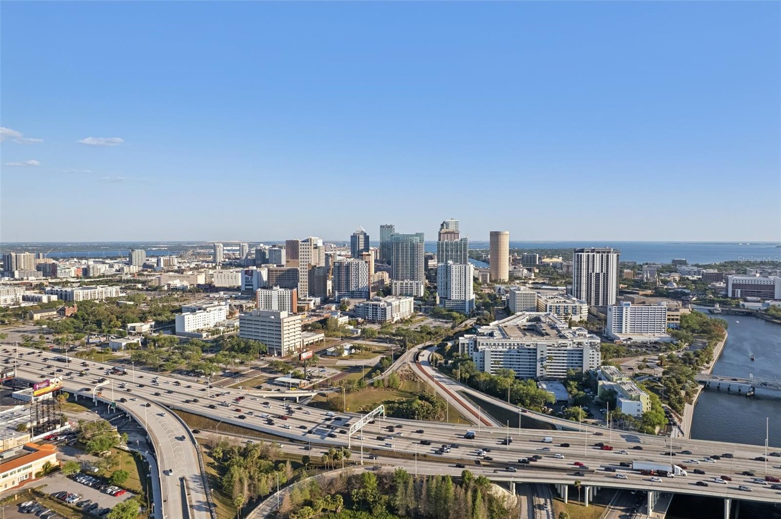 8019 GREENSHIRE DR, TAMPA, FL, 33634