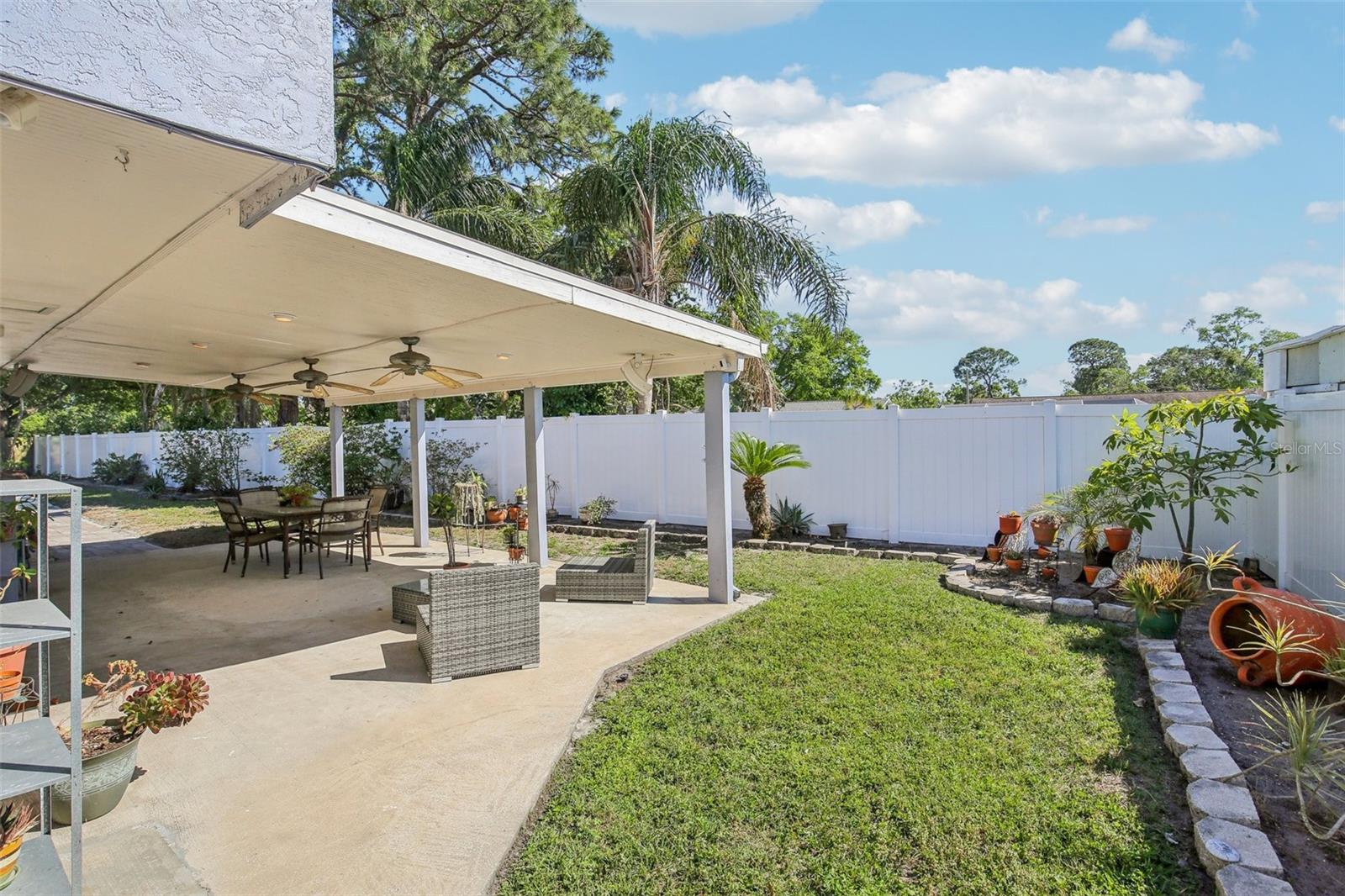 8019 GREENSHIRE DR, TAMPA, FL, 33634