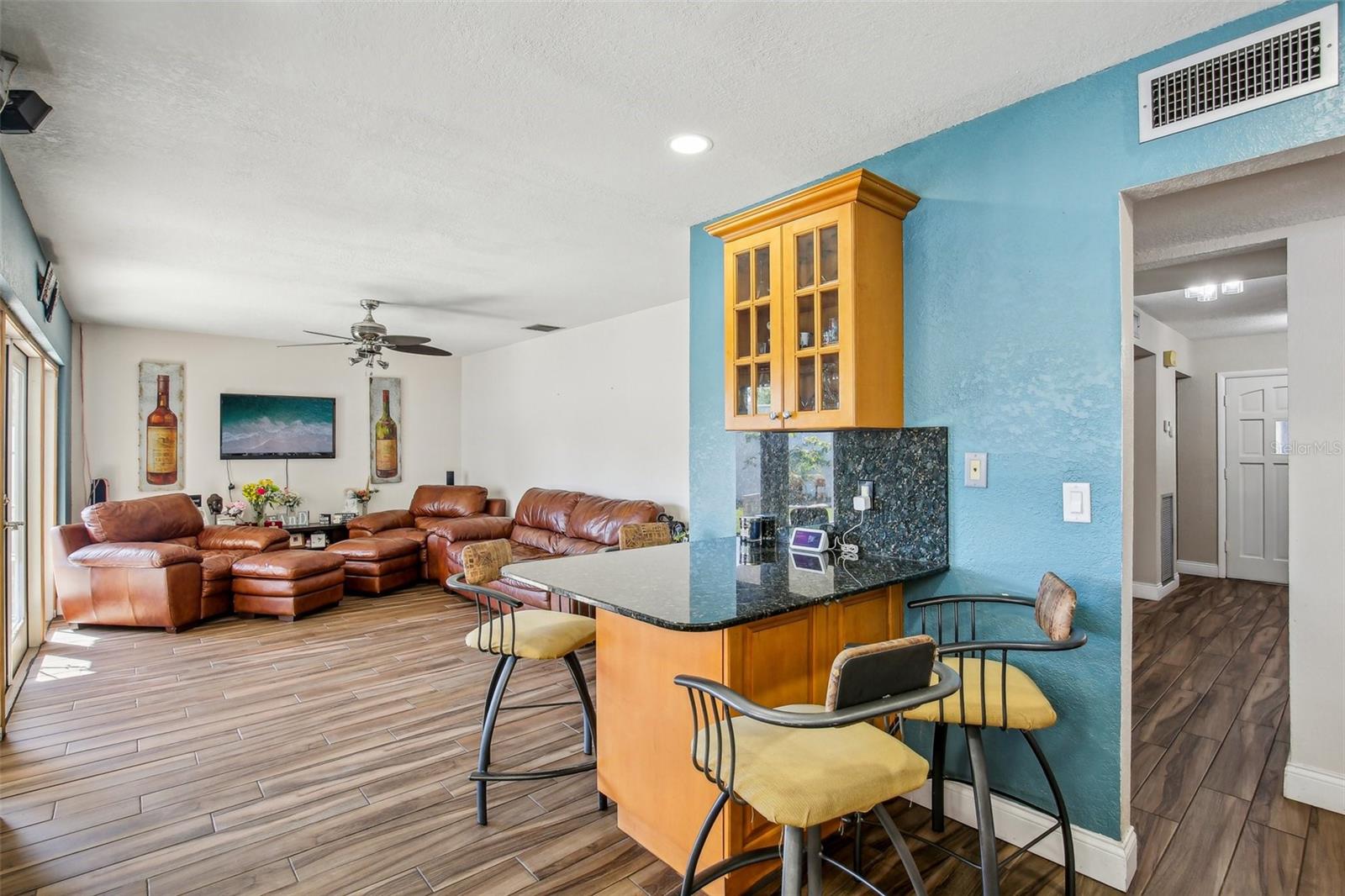 8019 GREENSHIRE DR, TAMPA, FL, 33634