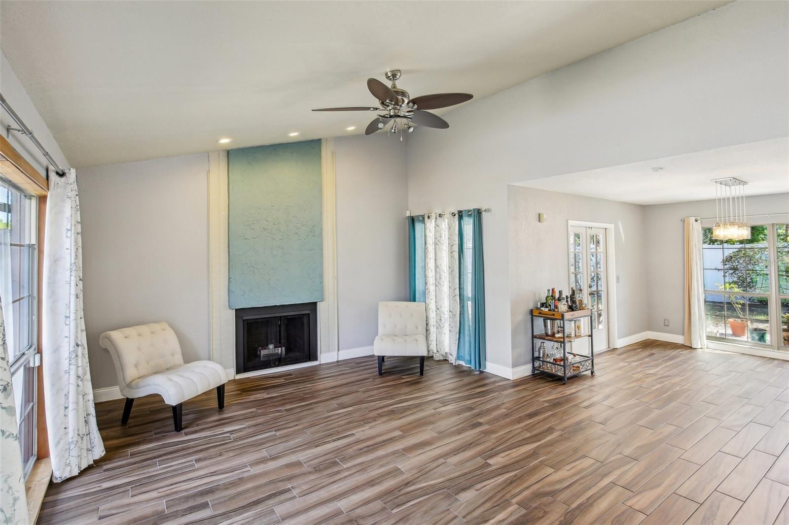 8019 GREENSHIRE DR, TAMPA, FL, 33634