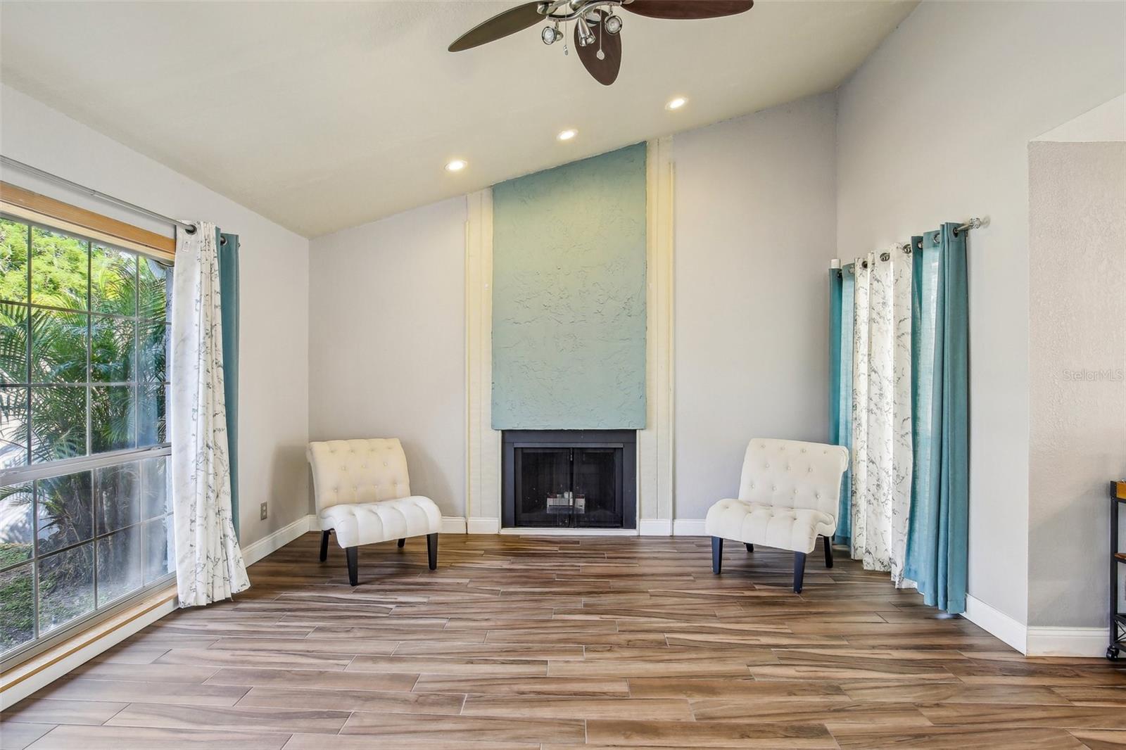 8019 GREENSHIRE DR, TAMPA, FL, 33634