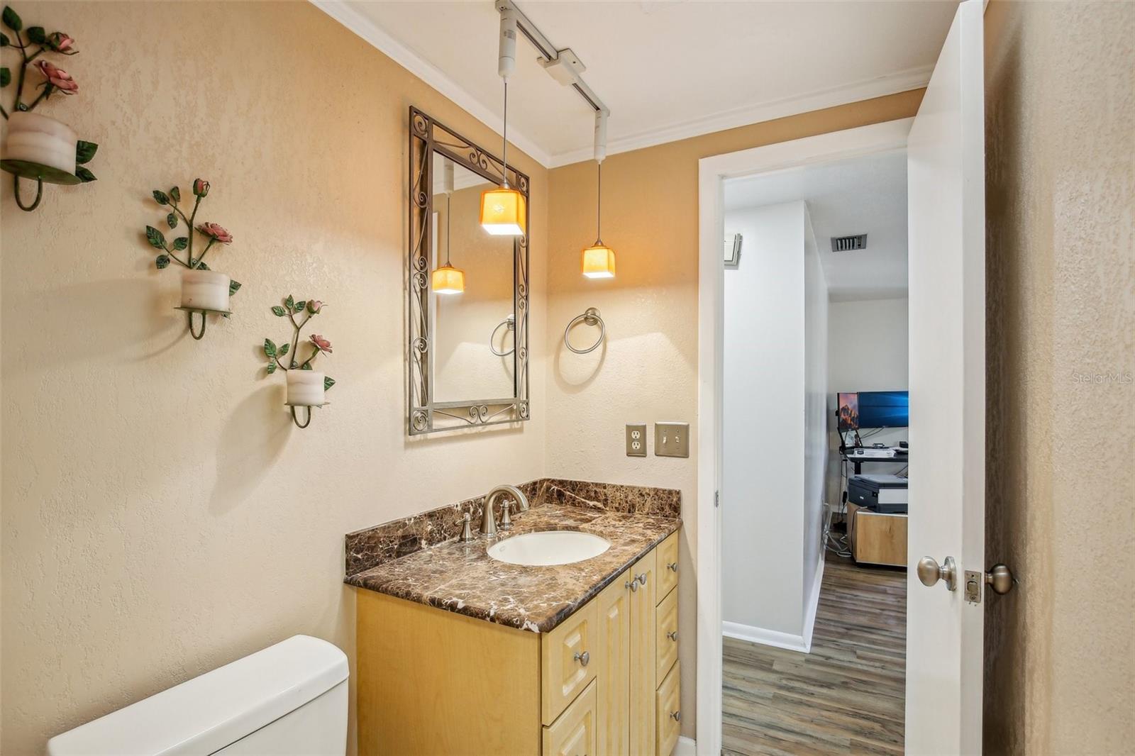 8019 GREENSHIRE DR, TAMPA, FL, 33634