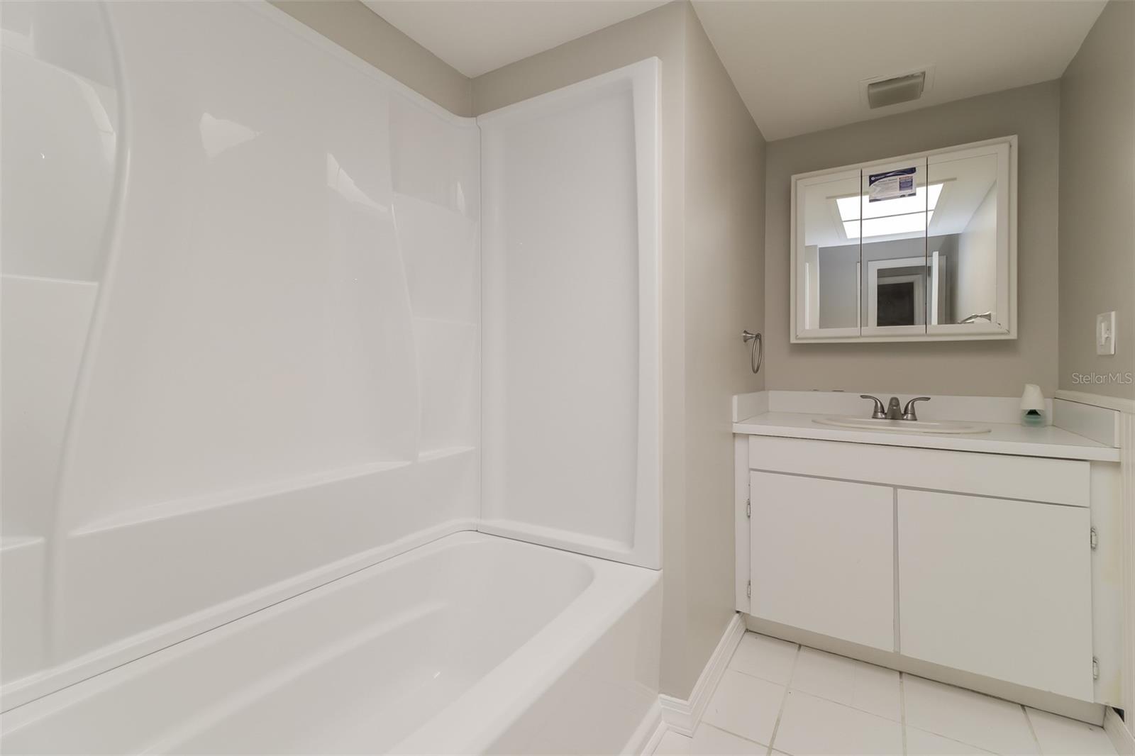 4712 SOAPSTONE DR, TAMPA, FL, 33615