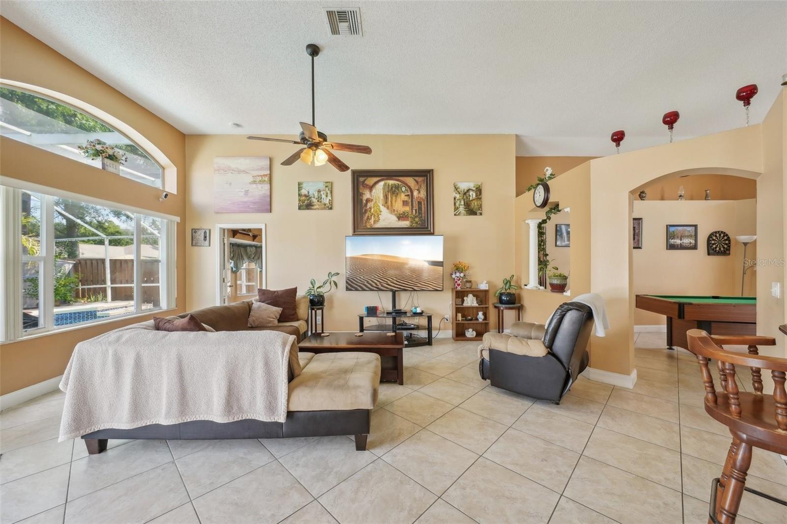 10234 OASIS PALM DR, TAMPA, FL, 33615