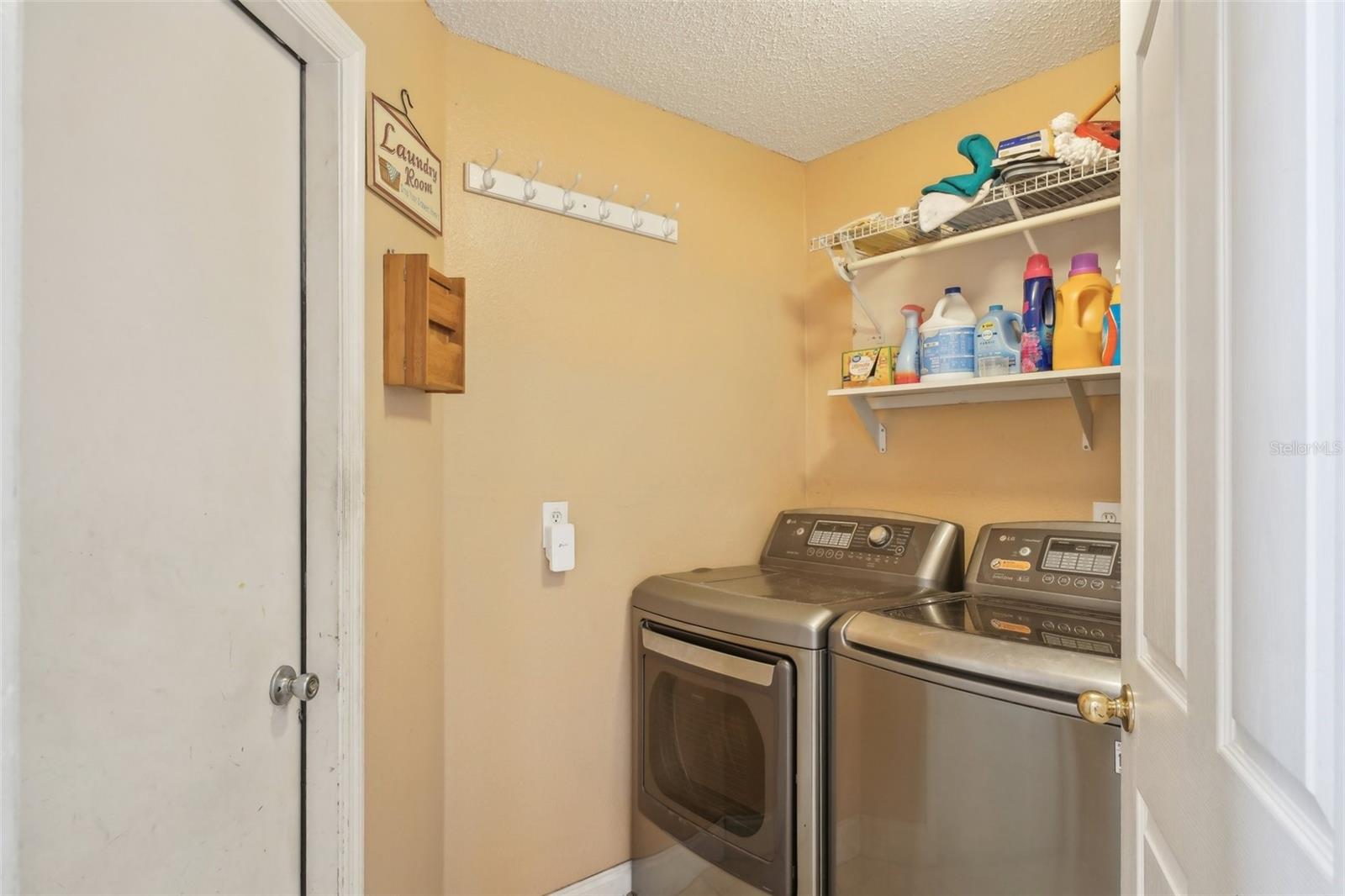 10234 OASIS PALM DR, TAMPA, FL, 33615