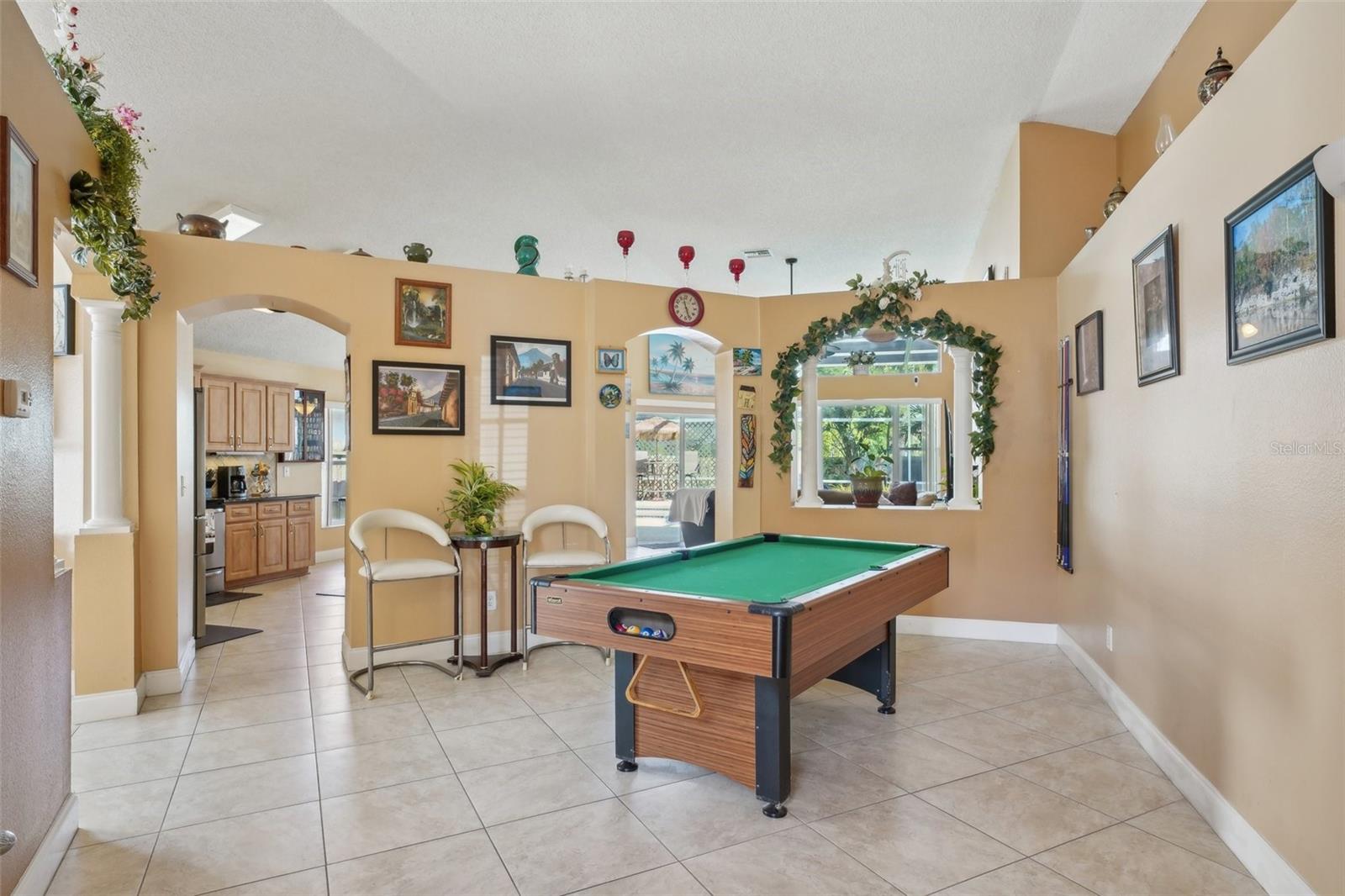 10234 OASIS PALM DR, TAMPA, FL, 33615