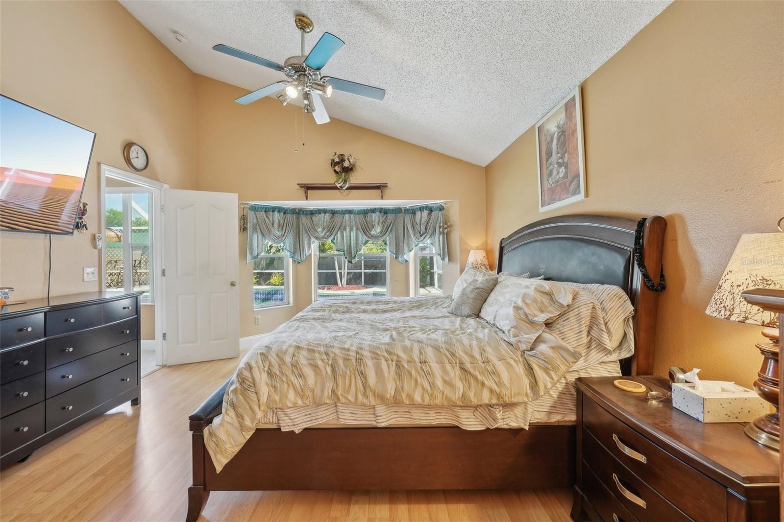 10234 OASIS PALM DR, TAMPA, FL, 33615