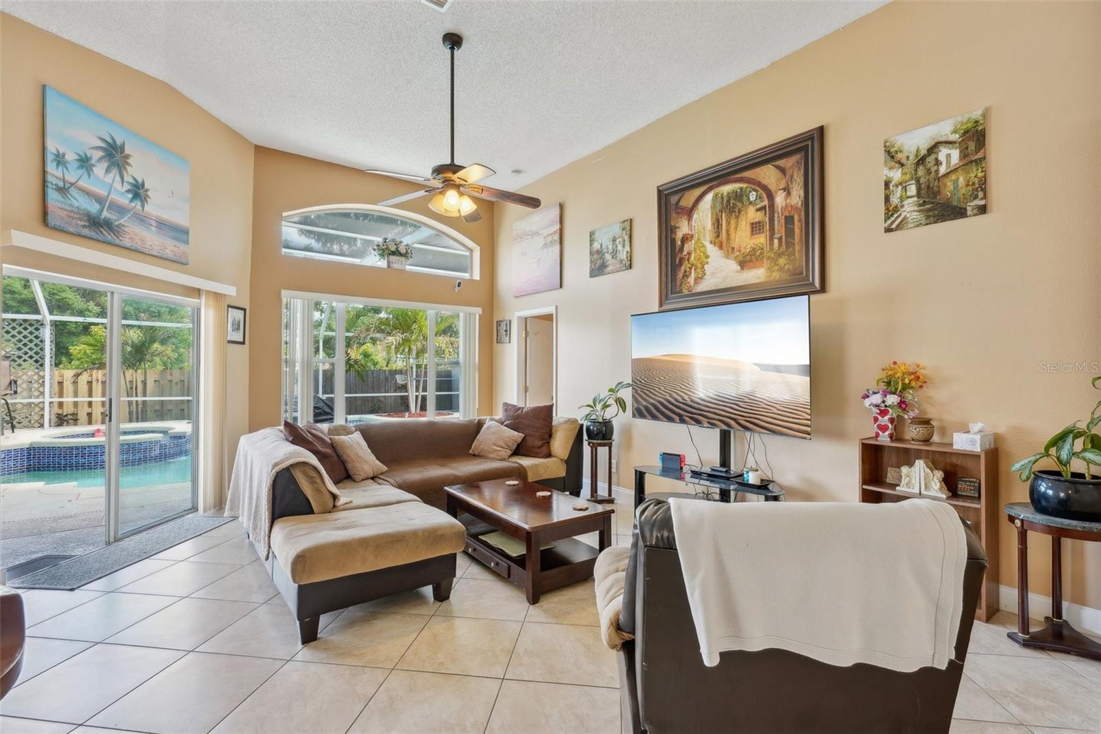 10234 OASIS PALM DR, TAMPA, FL, 33615