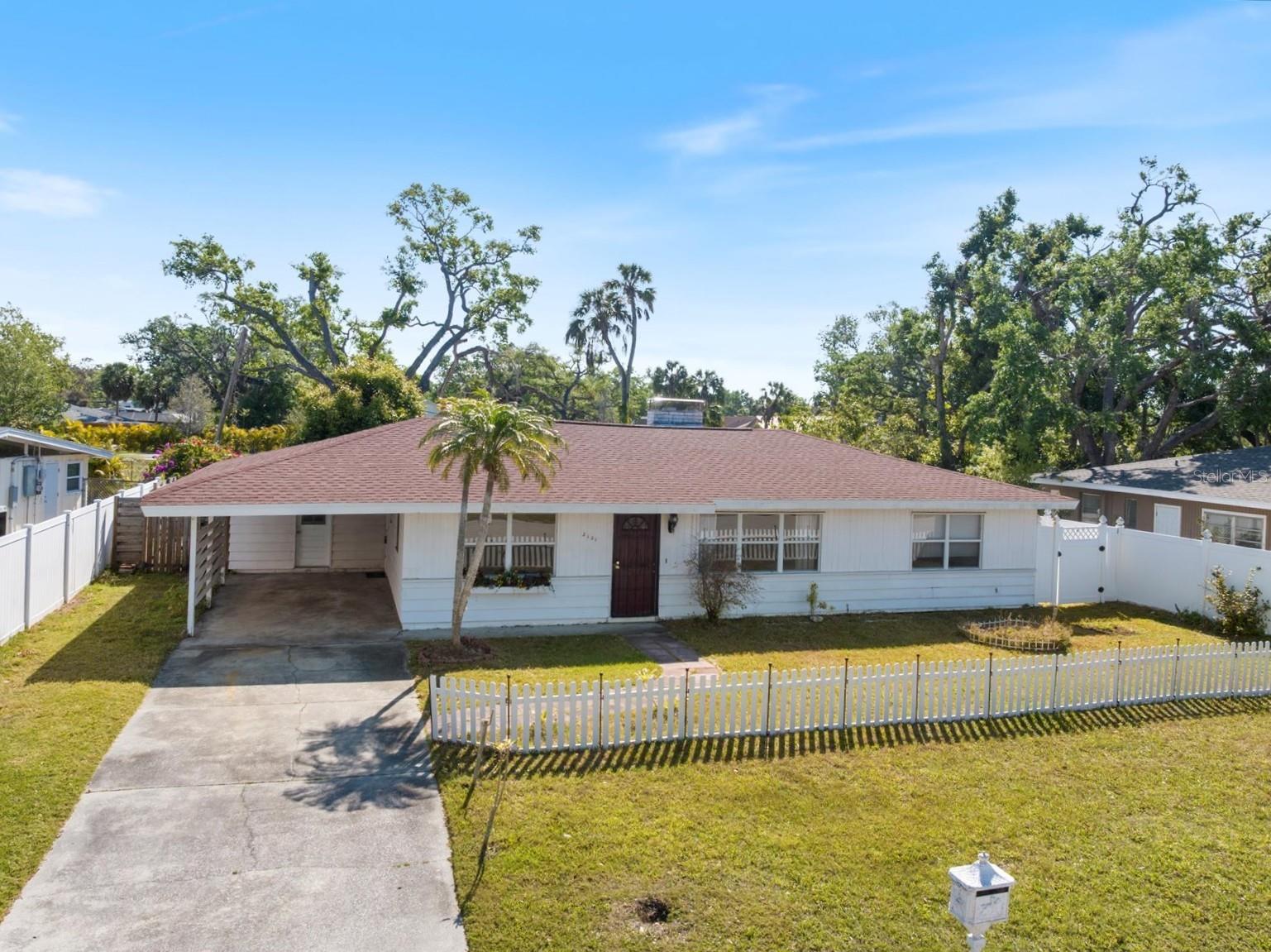 2121 CLEMATIS CT, SARASOTA, FL, 34239