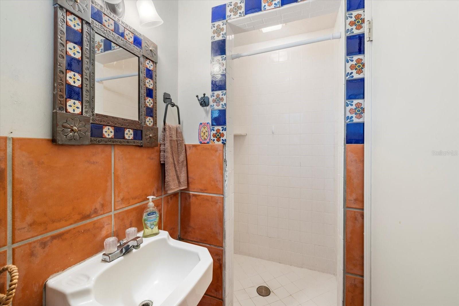 2121 CLEMATIS CT, SARASOTA, FL, 34239