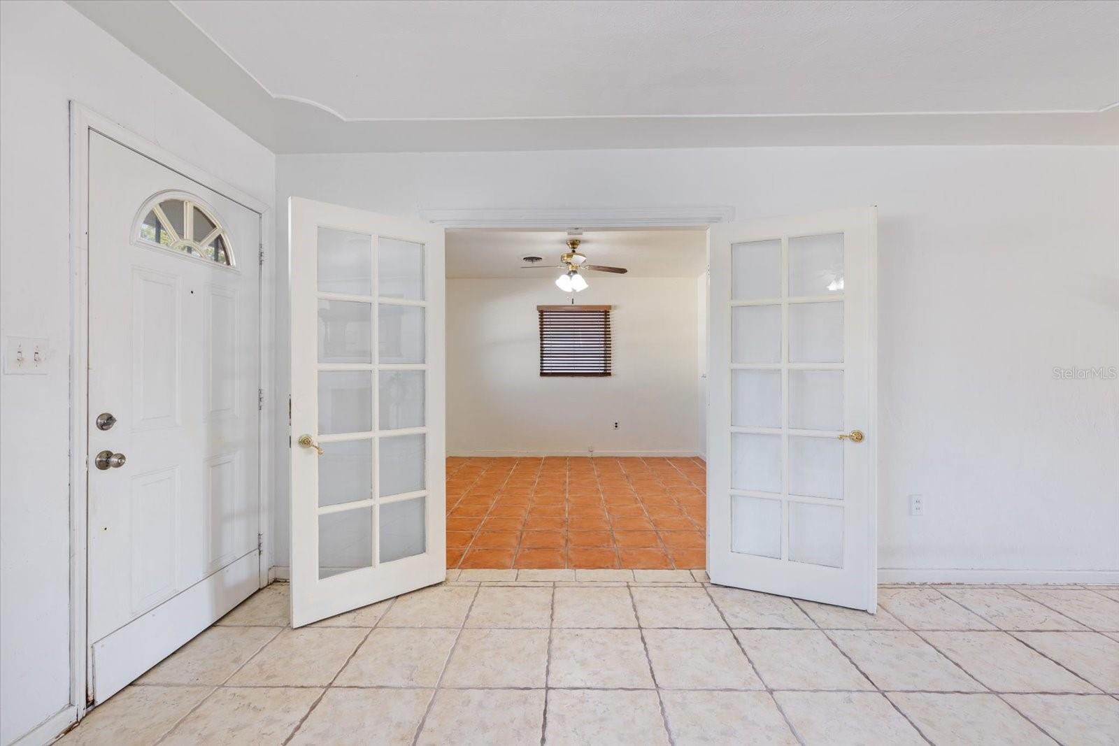 2121 CLEMATIS CT, SARASOTA, FL, 34239