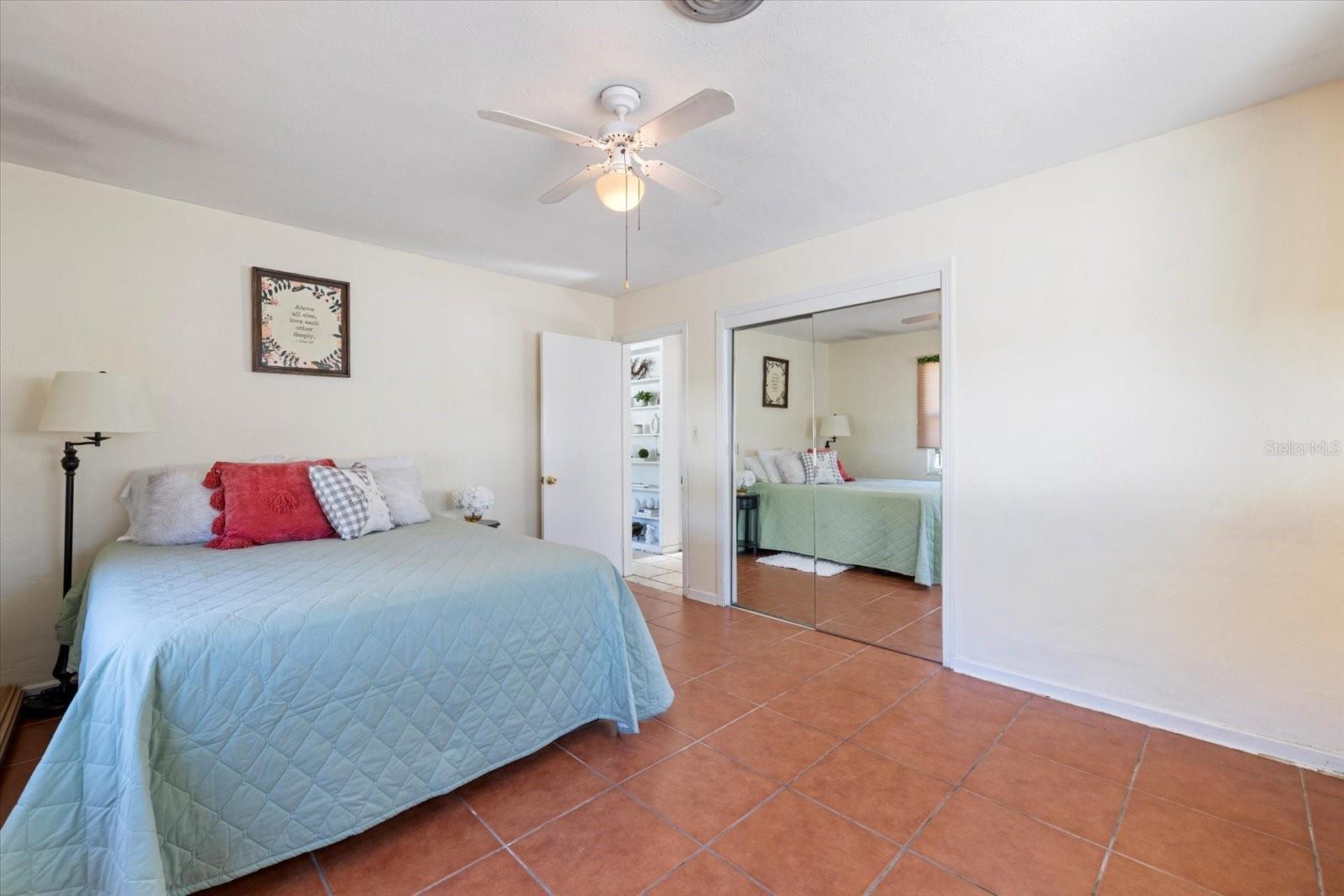 2121 CLEMATIS CT, SARASOTA, FL, 34239