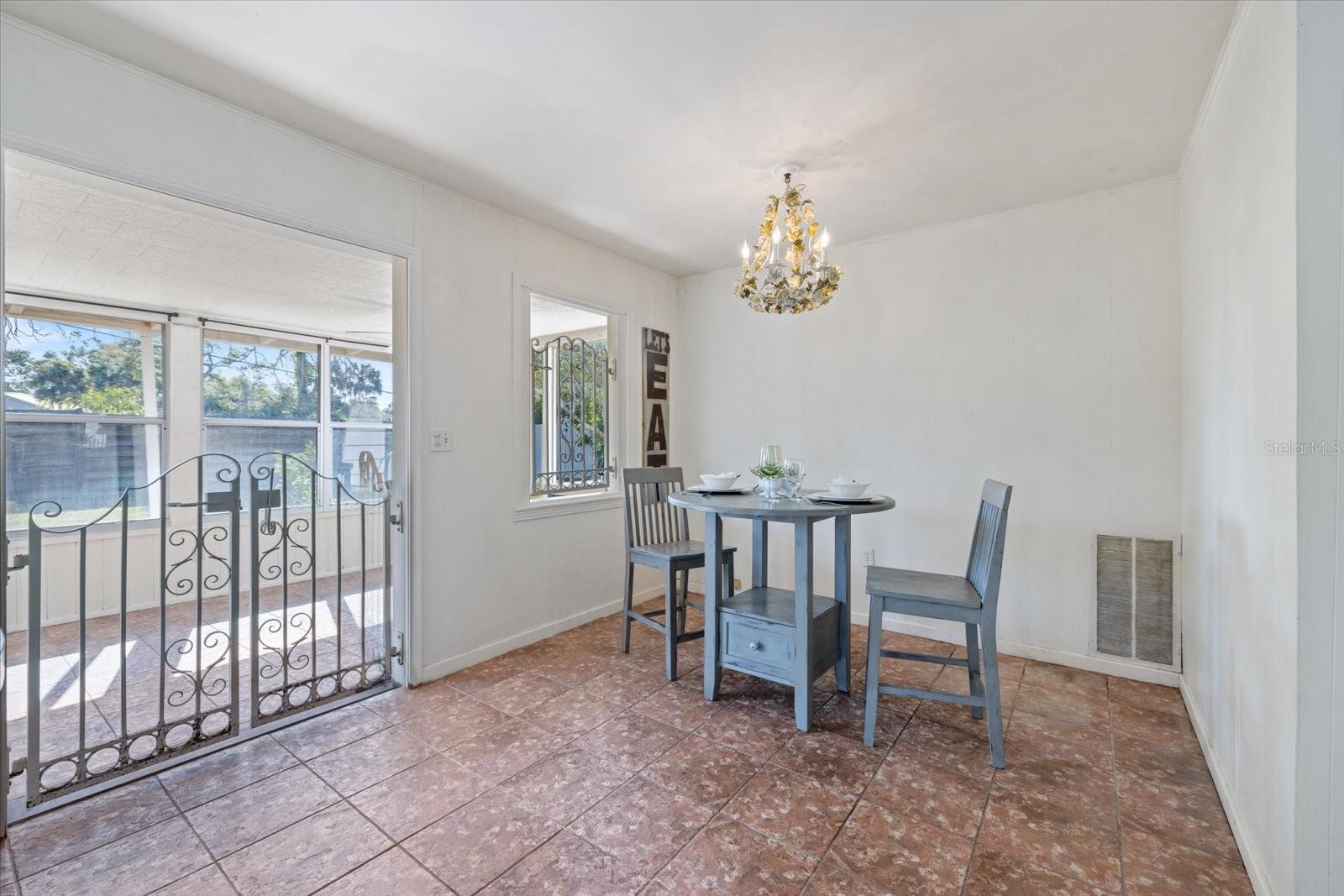 2121 CLEMATIS CT, SARASOTA, FL, 34239