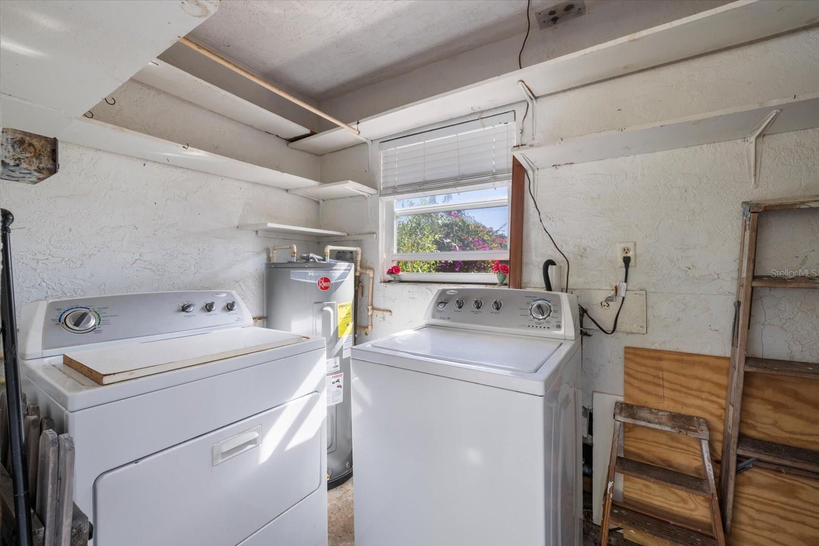 2121 CLEMATIS CT, SARASOTA, FL, 34239