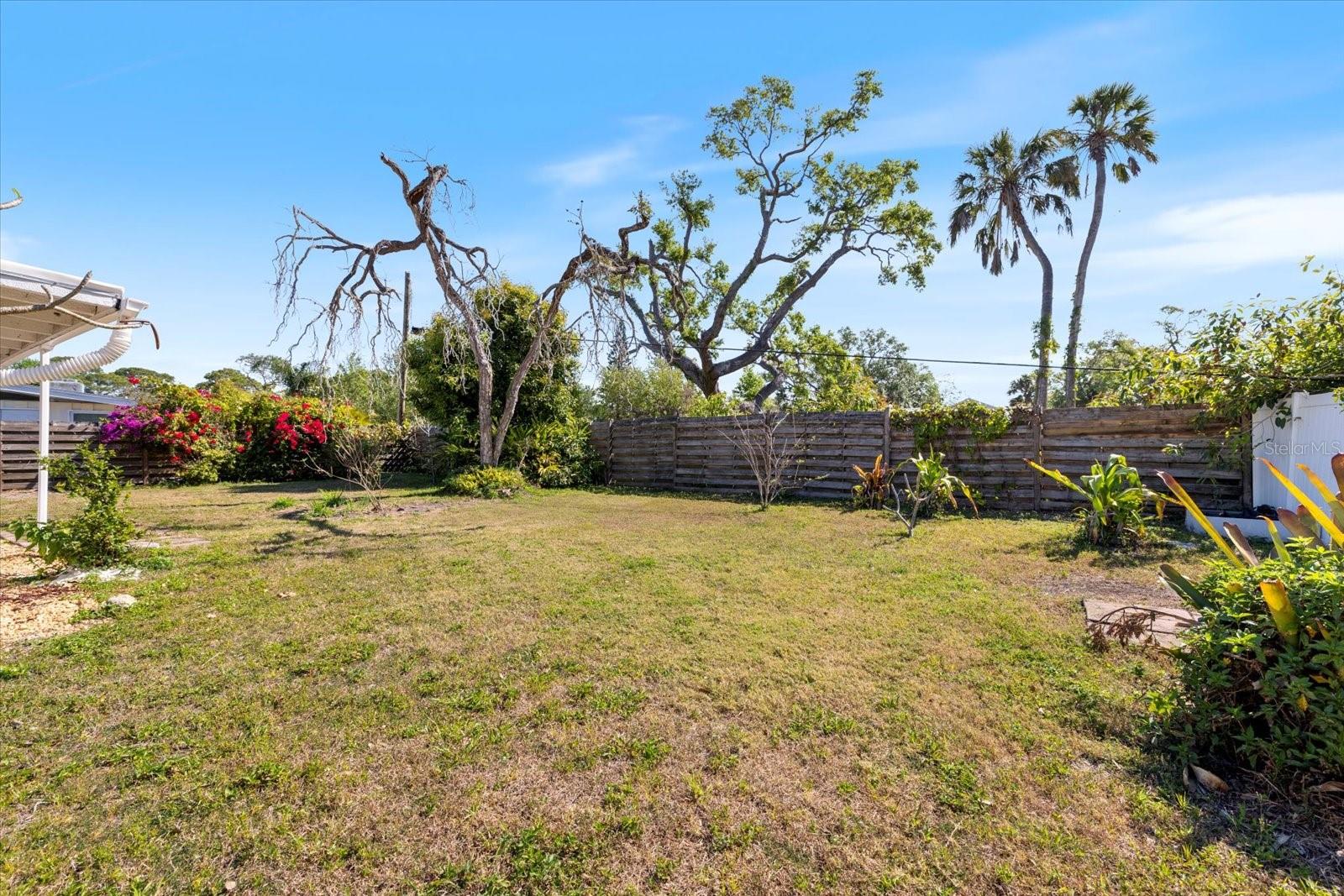 2121 CLEMATIS CT, SARASOTA, FL, 34239