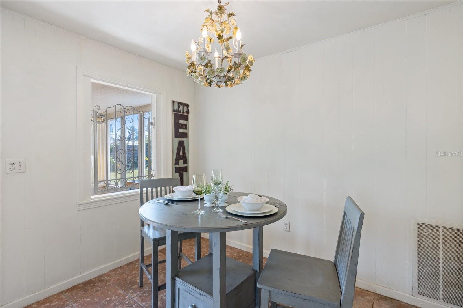 2121 CLEMATIS CT, SARASOTA, FL, 34239