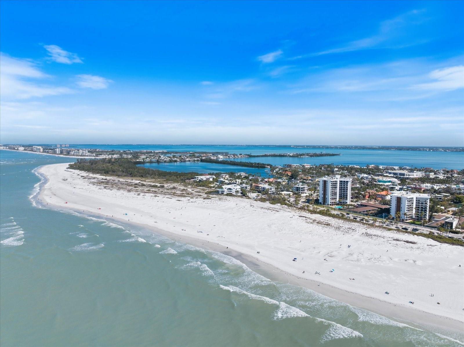 2121 CLEMATIS CT, SARASOTA, FL, 34239