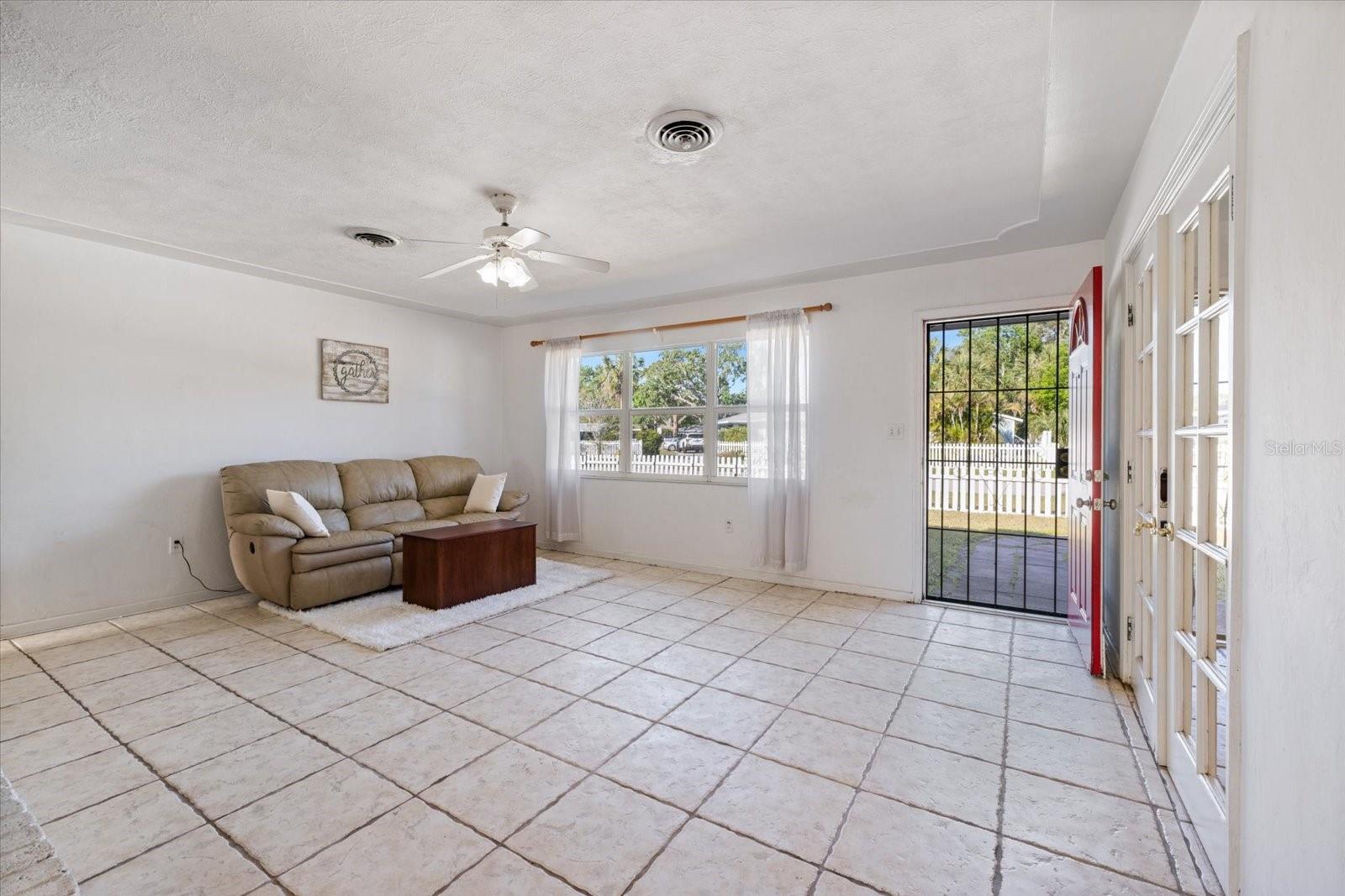 2121 CLEMATIS CT, SARASOTA, FL, 34239