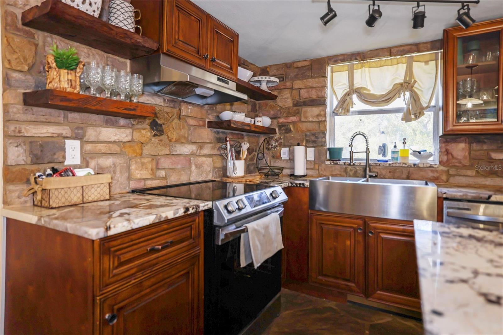 9825 CASEY DR, NEW PORT RICHEY, FL, 34654