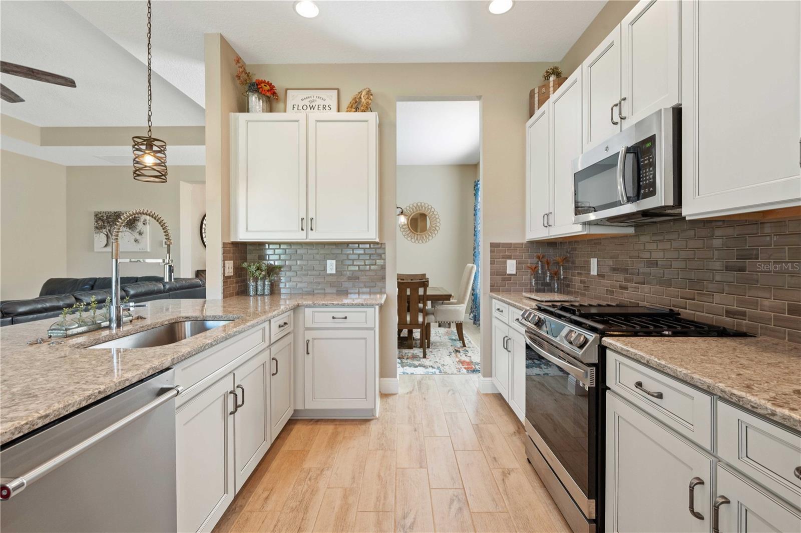 30174 SOUTHERNWOOD CT, WESLEY CHAPEL, FL, 33543