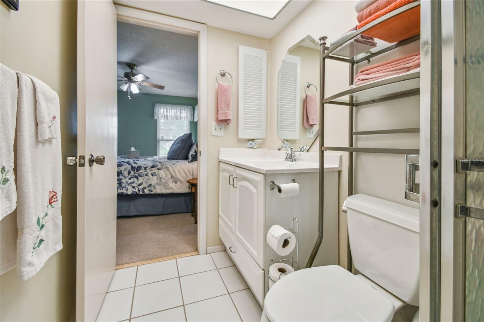 1335 QUEEN ANNE DR #A, PALM HARBOR, FL, 34684