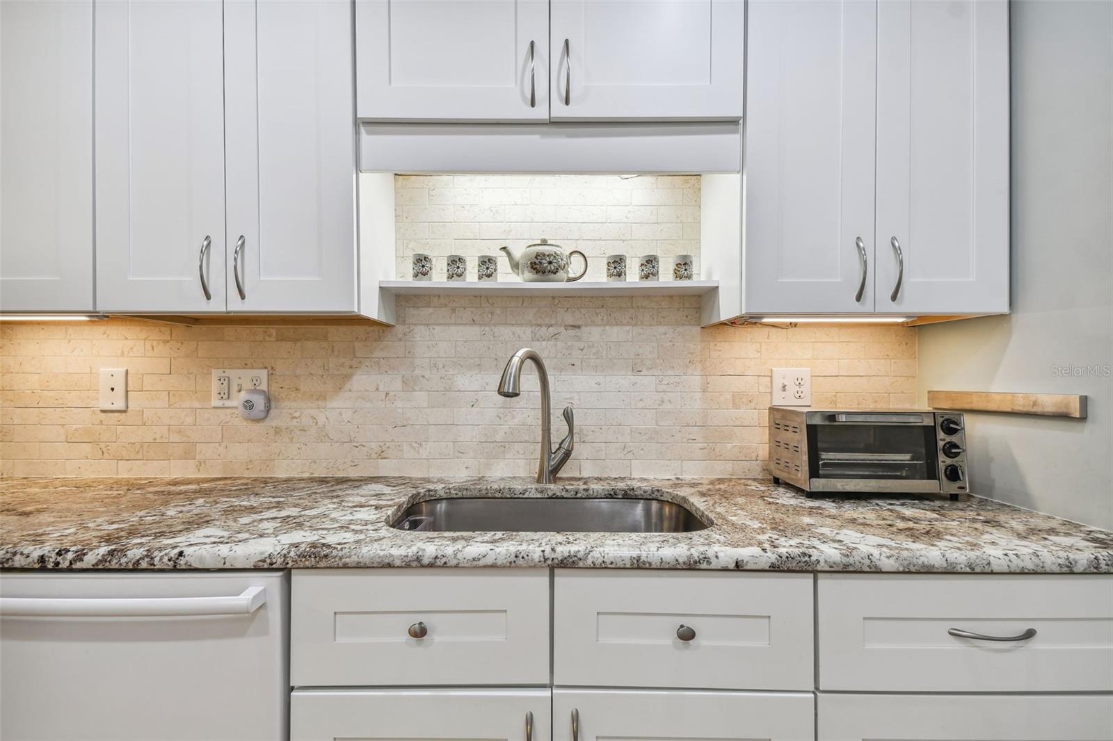 1335 QUEEN ANNE DR #A, PALM HARBOR, FL, 34684