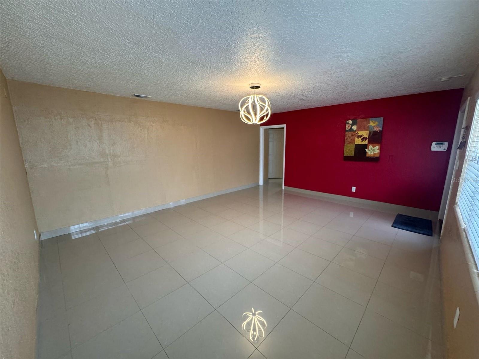 10236 N VALLE DR, TAMPA, FL, 33612