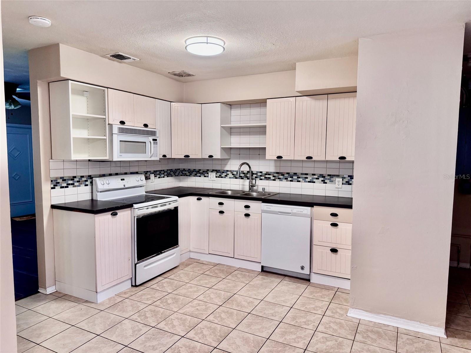 6450 79TH AVE N, PINELLAS PARK, FL, 33781