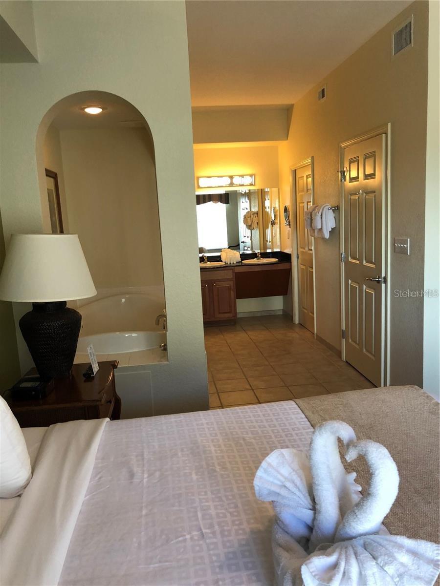8101 RESORT VILLAGE DR #3906, ORLANDO, FL, 32821
