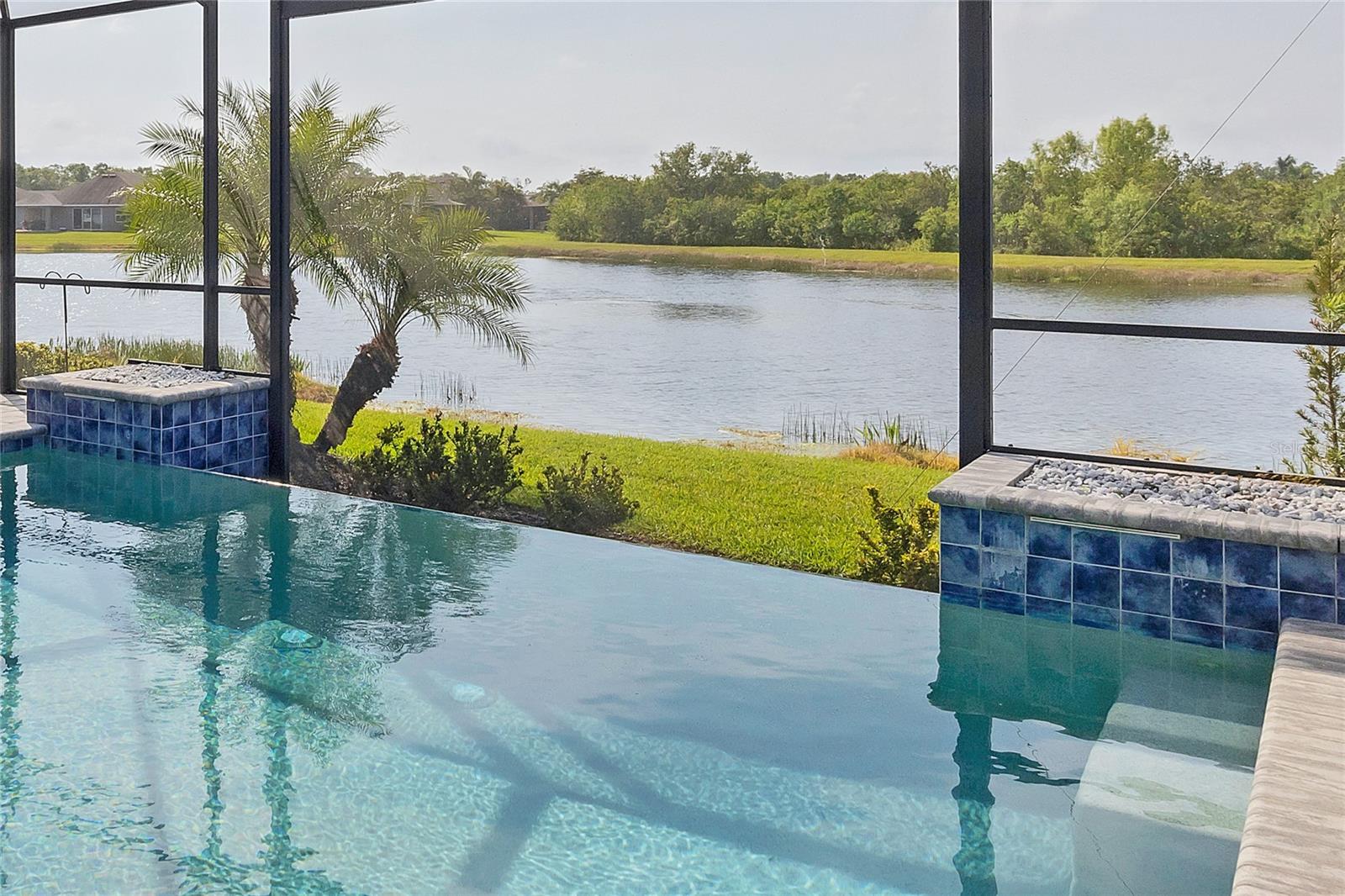 659 ROSEMARY CIR, BRADENTON, FL, 34212