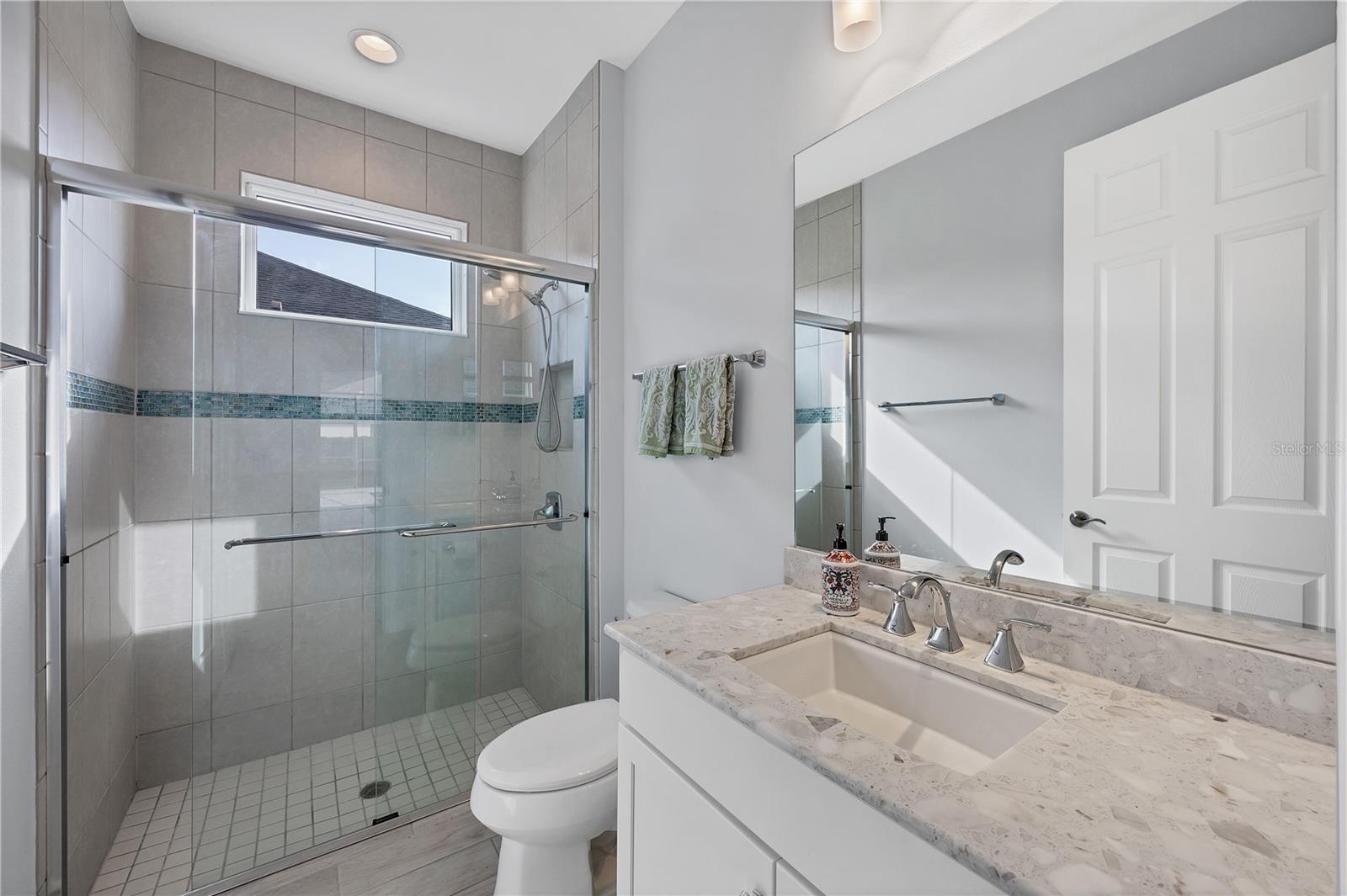 659 ROSEMARY CIR, BRADENTON, FL, 34212