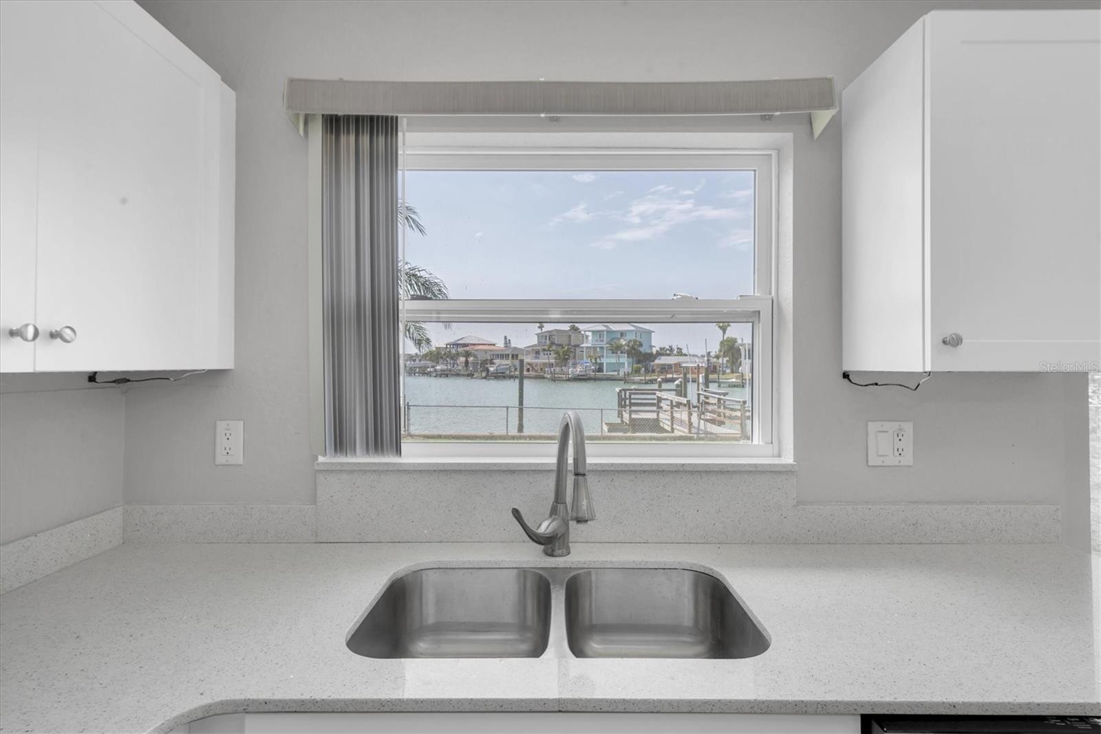 404 NORMANDY RD, MADEIRA BEACH, FL, 33708