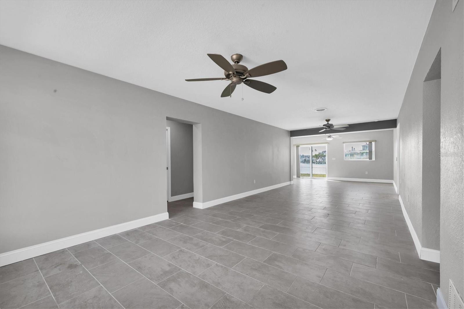 404 NORMANDY RD, MADEIRA BEACH, FL, 33708